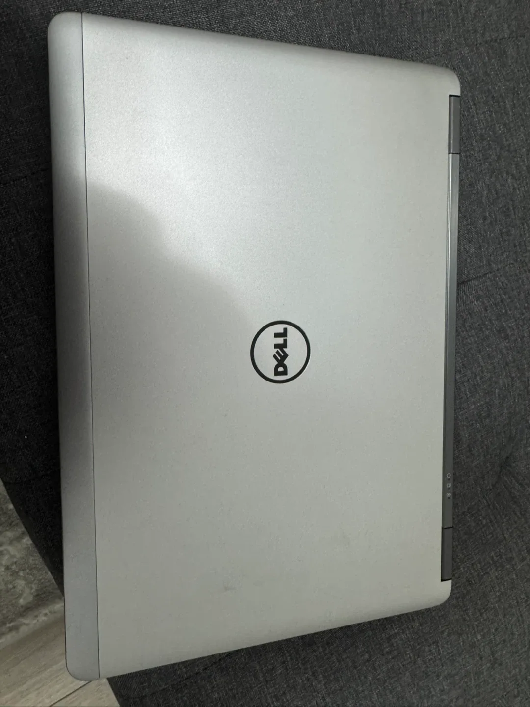 Dell Latitude E7440 Laptop image indicator(2)