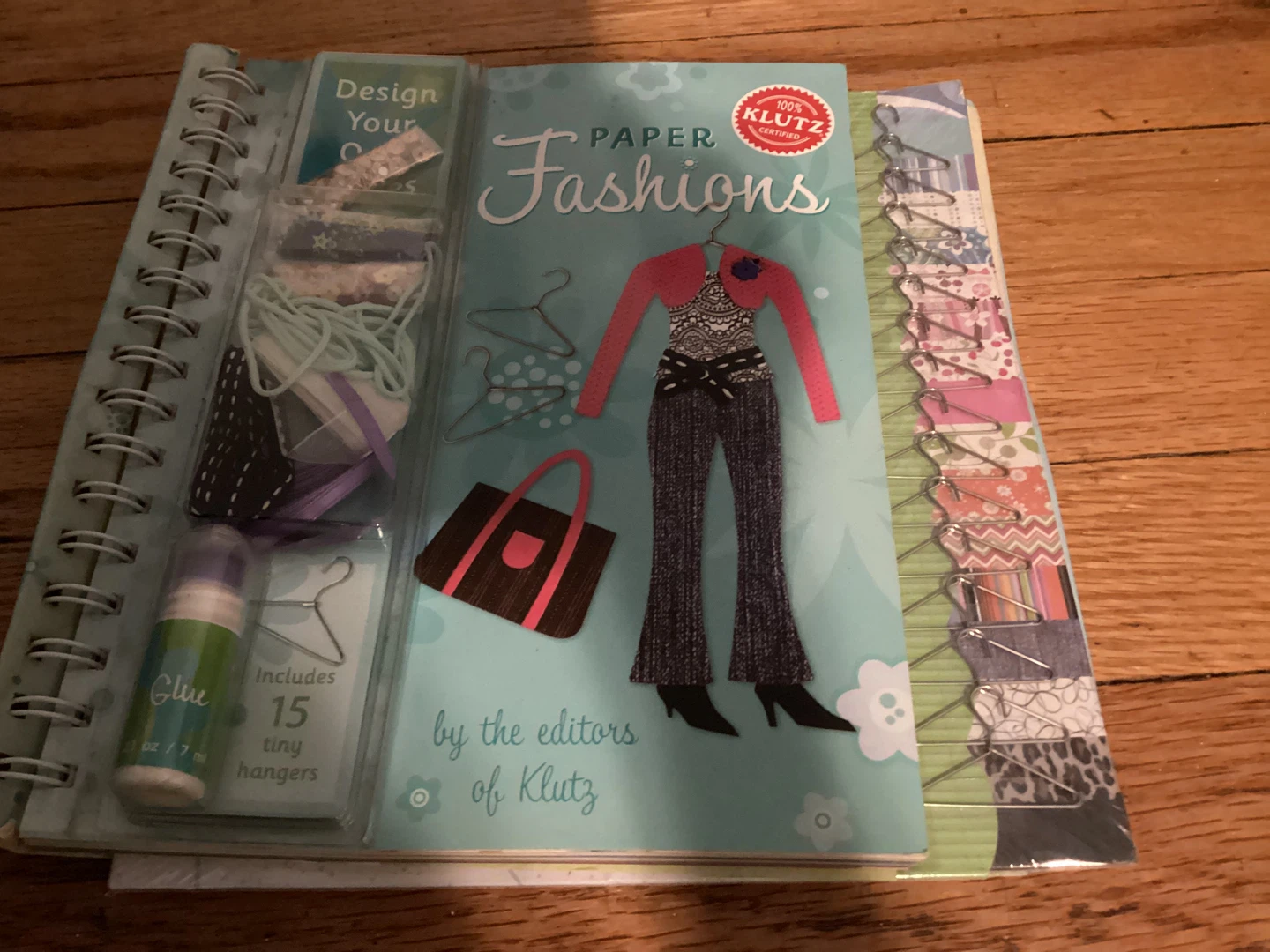 Klutz Paper Fashions Design Book