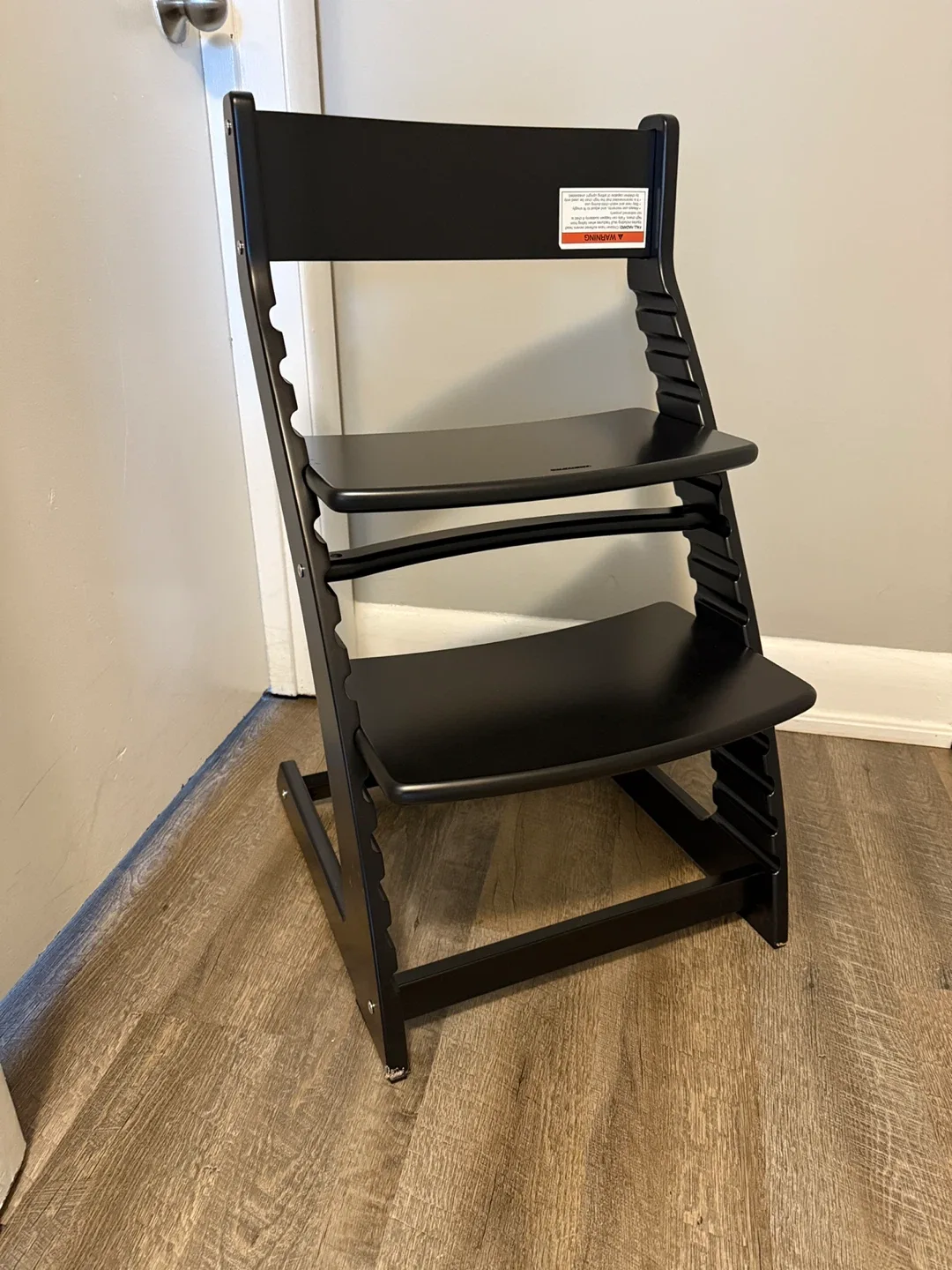 Fornel Black Adjustable High Chair image indicator(2)