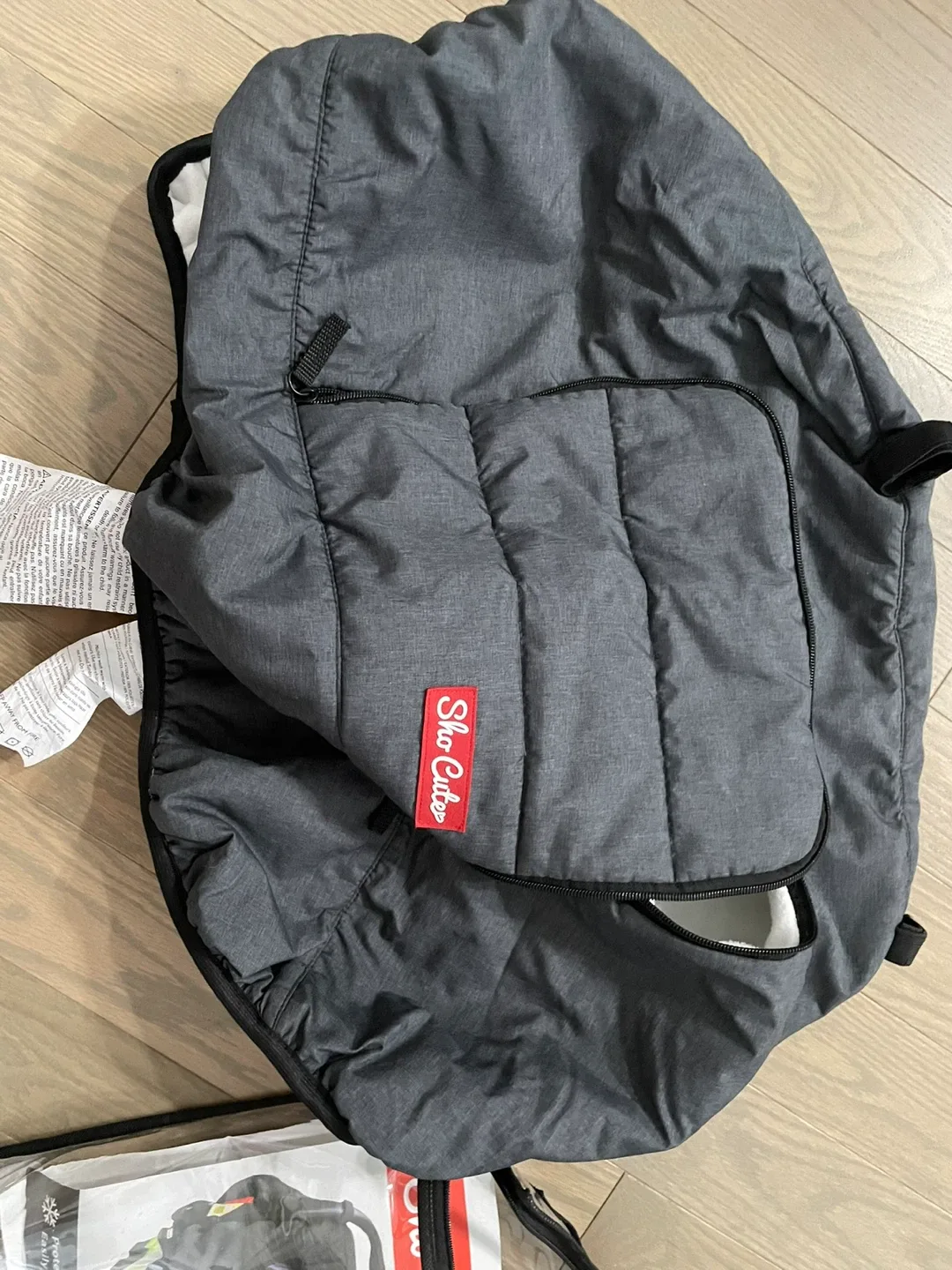 Sho Cute Cub Cave Car Seat Cover - Excellent Condition! image indicator(3)