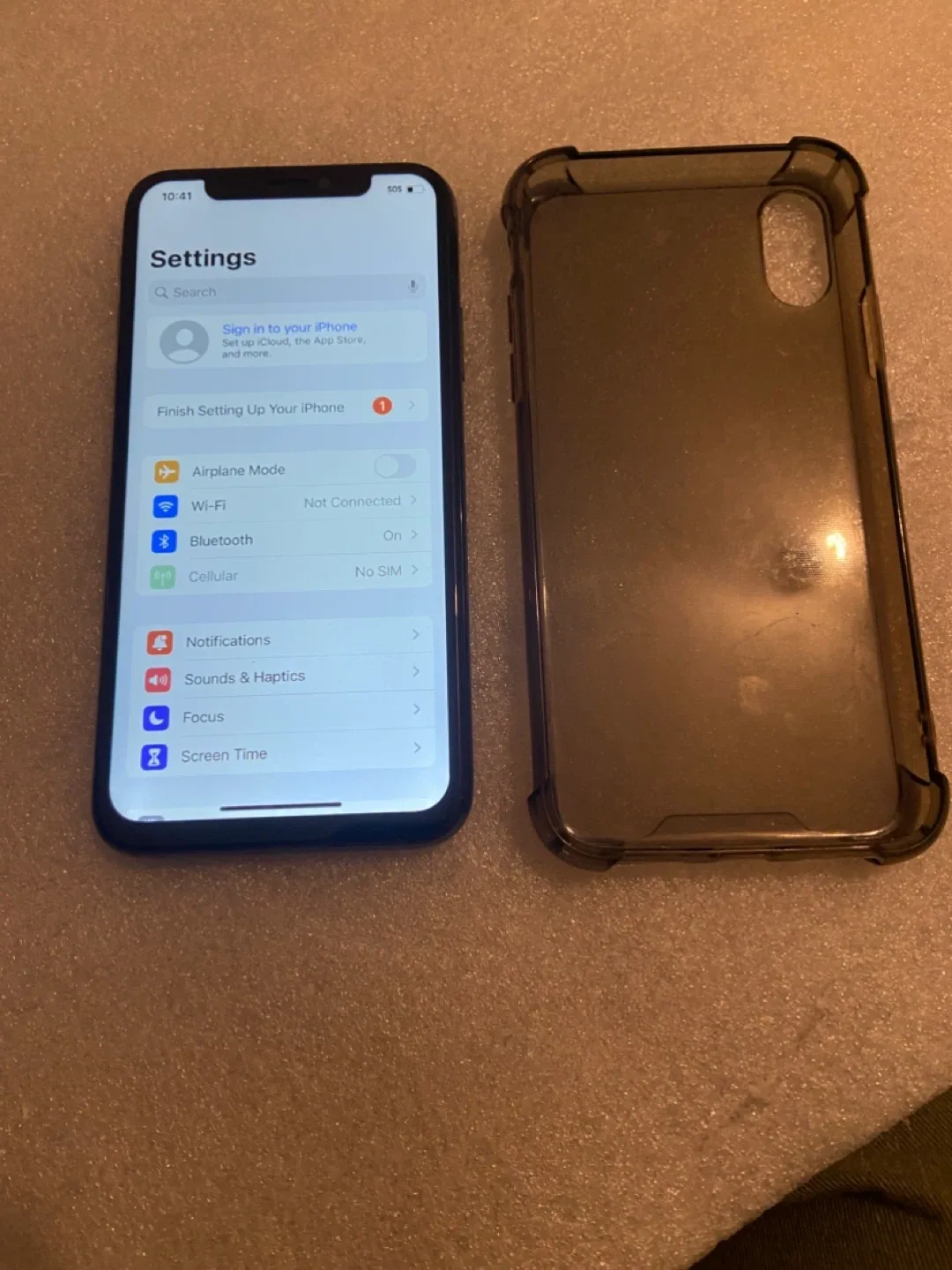 iPhone X - Gray with Case Unlocked Mint Condition Read image indicator(4)