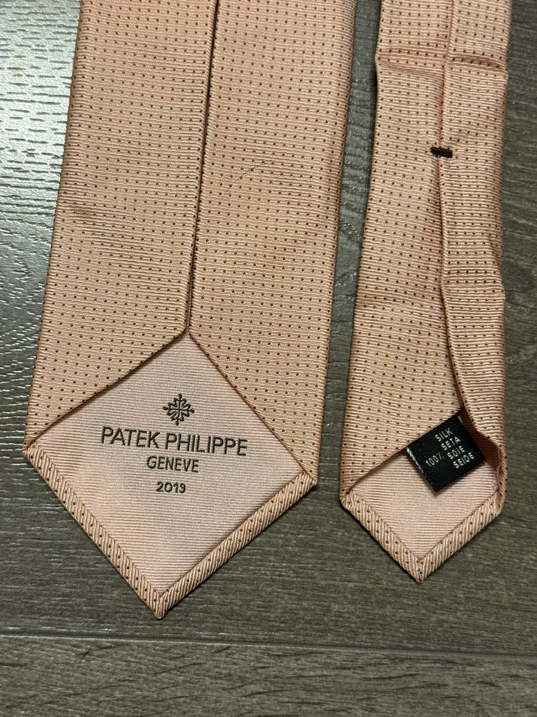 Patek Philippe limited edition 2019 Silk Tie - Peach image indicator(3)