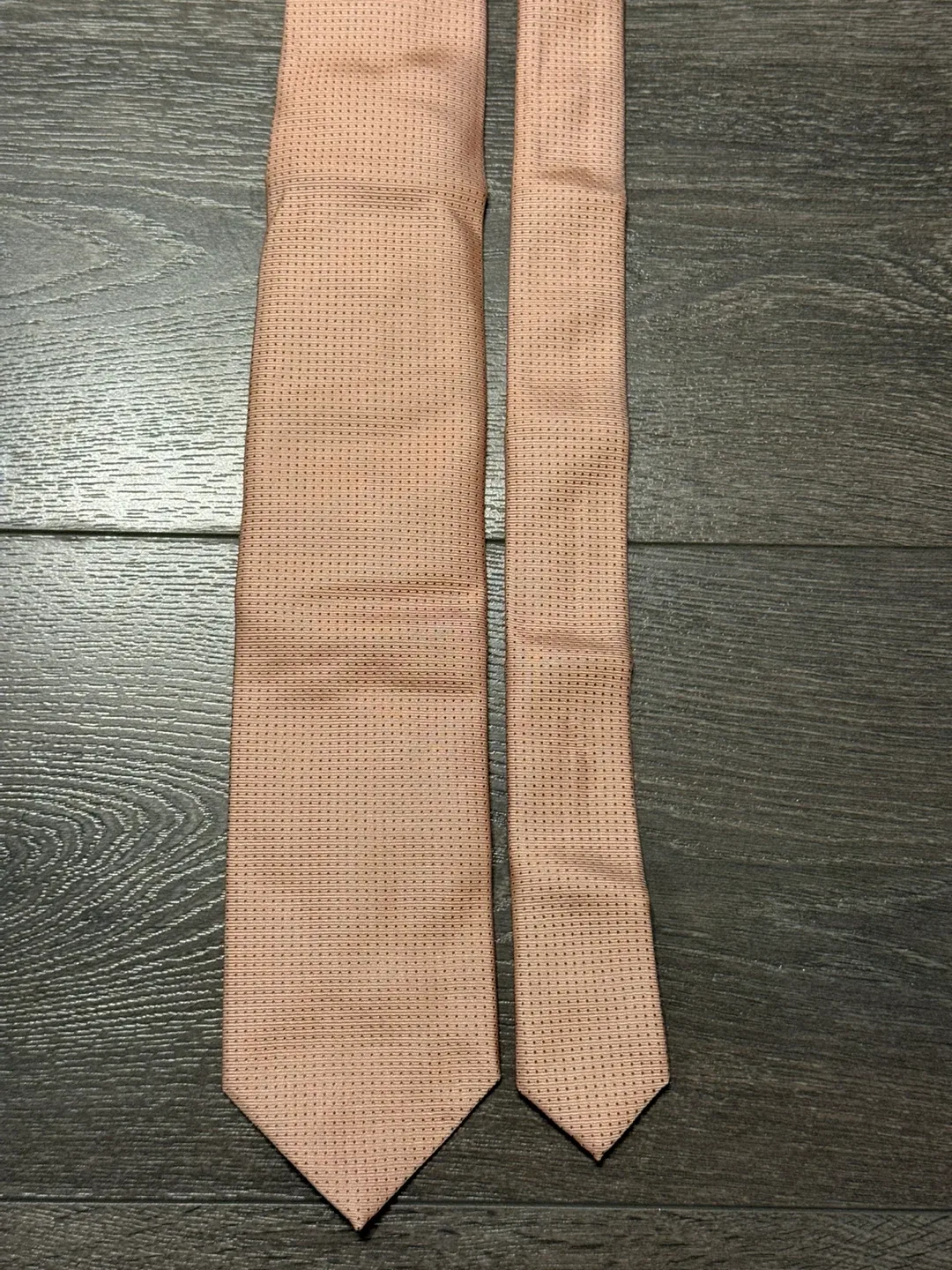 Patek Philippe limited edition 2019 Silk Tie - Peach image indicator(8)