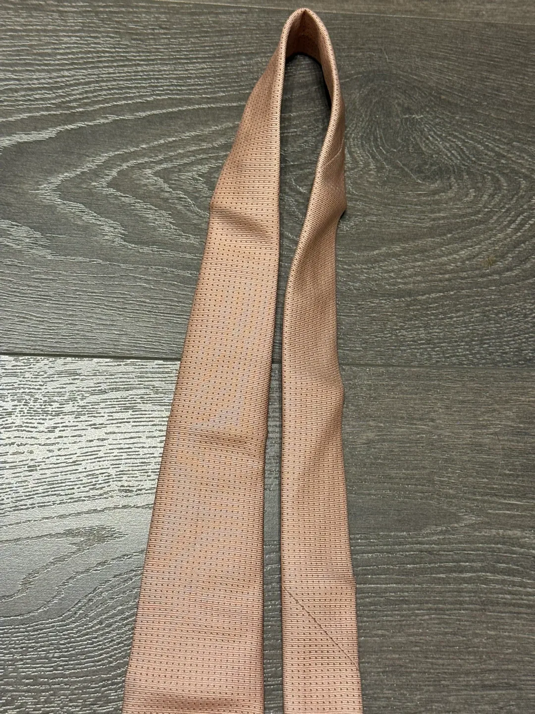 Patek Philippe limited edition 2019 Silk Tie - Peach image indicator(9)