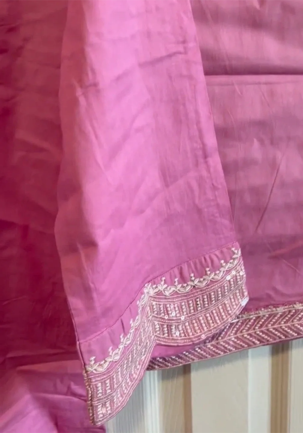 Eastern Tag Pink Embroidered 2Pcs Set image indicator(5)