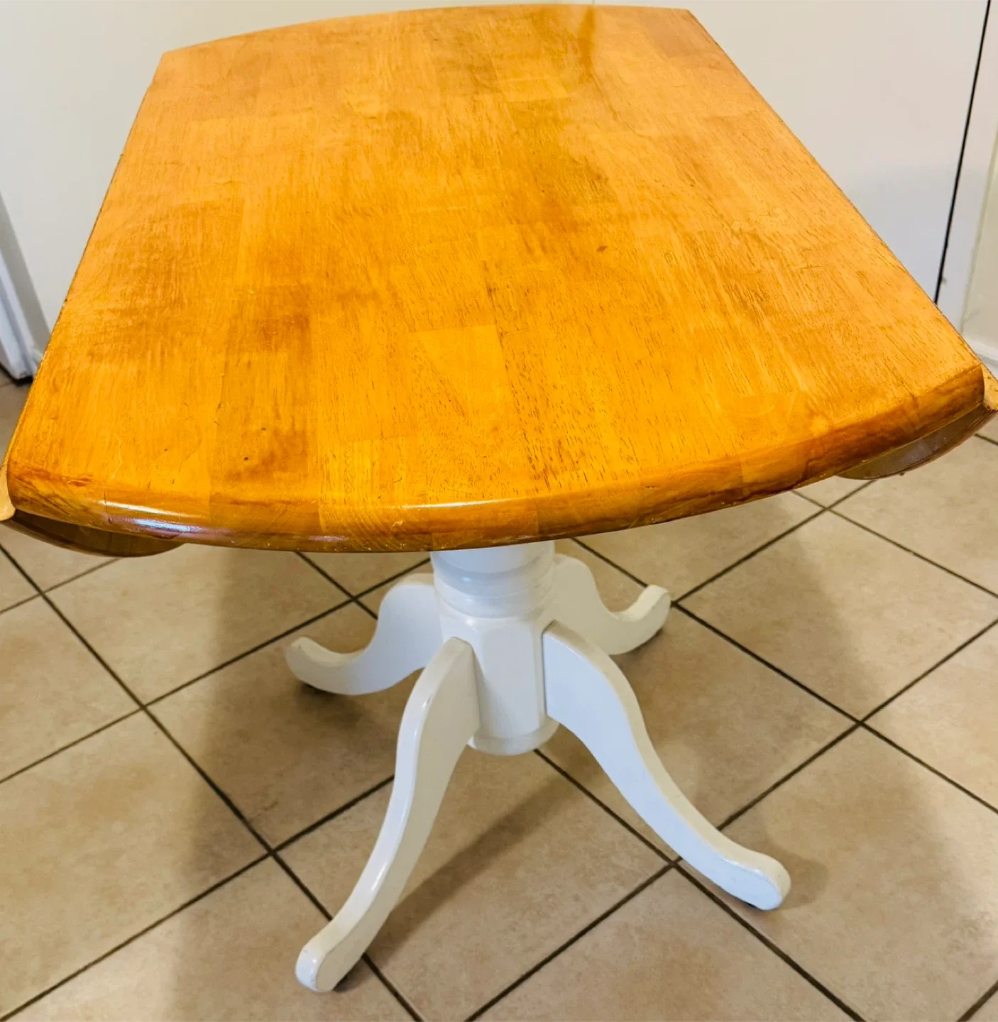 Wooden Round Drop Leaf Table image indicator(3)