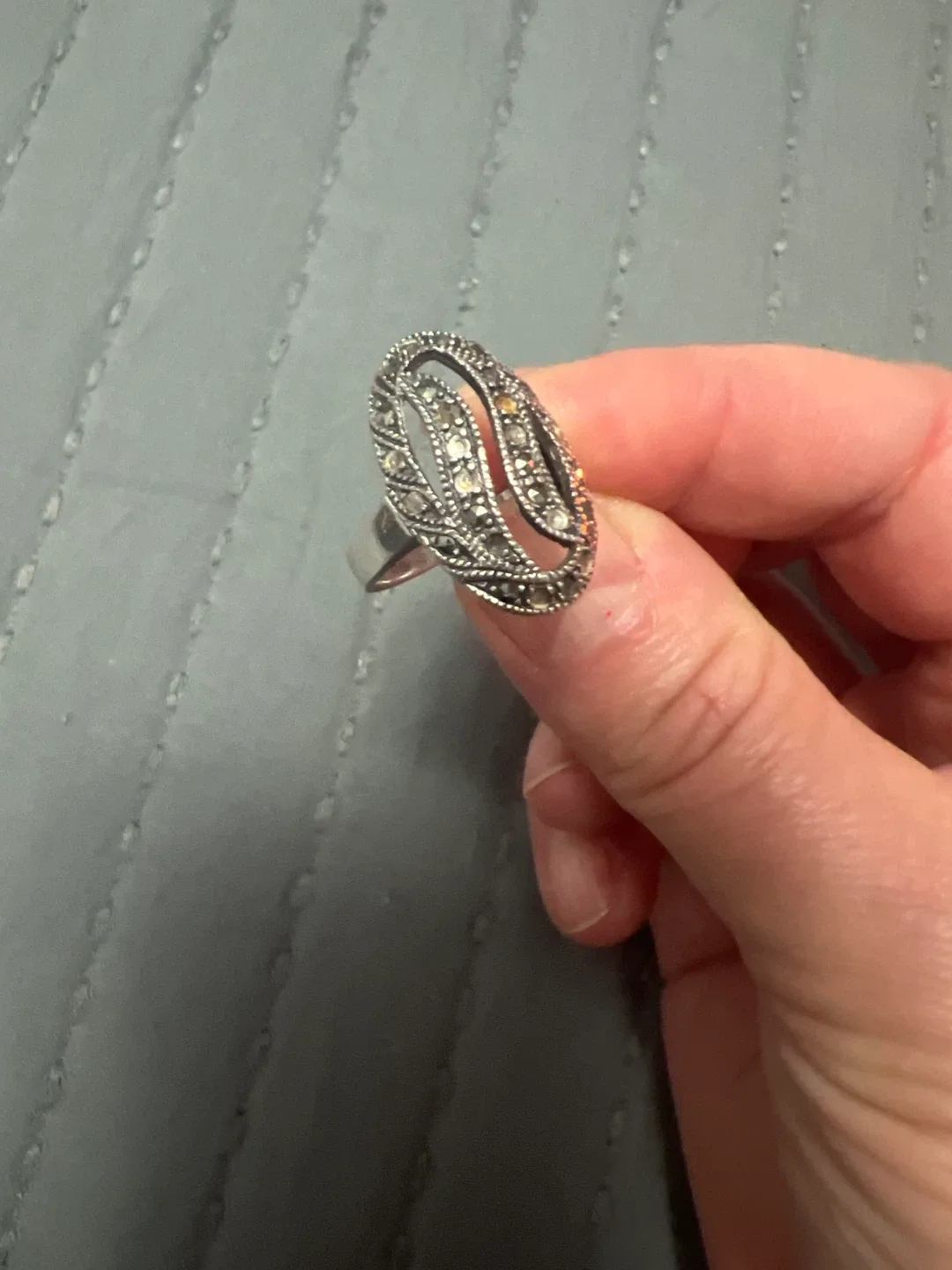 Vintage Silver Marcasite Ring image indicator(3)