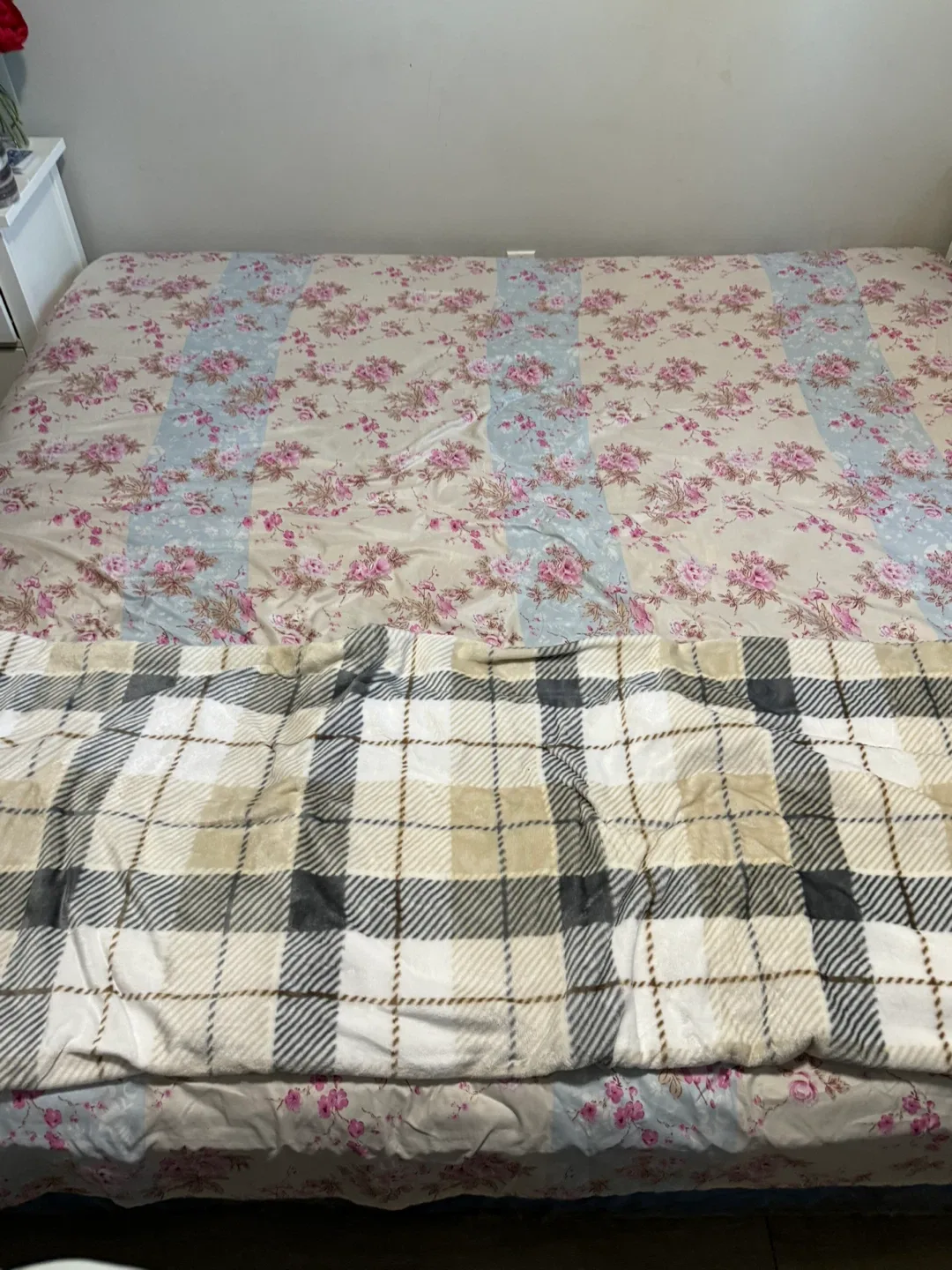 King size mattress and bed box