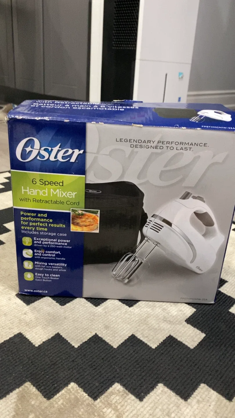 Oster 6-Speed Hand Mixer with Retractable Cord thumbnail