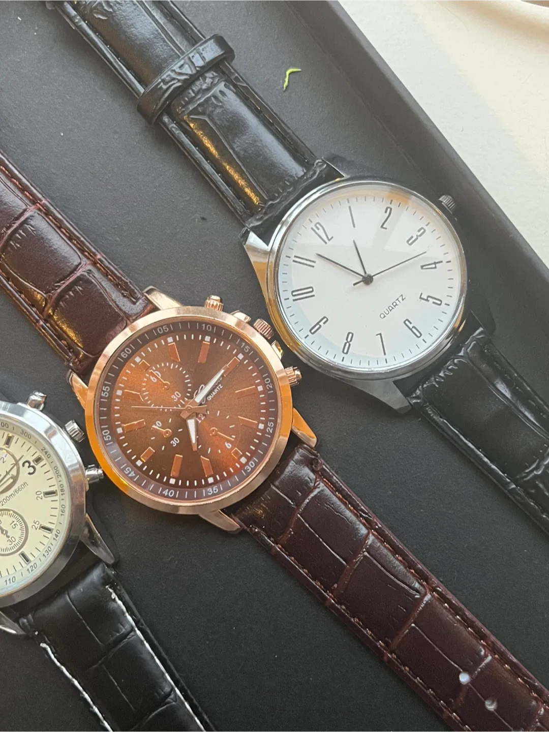 Assorted Men's Watches brand new image indicator(3)