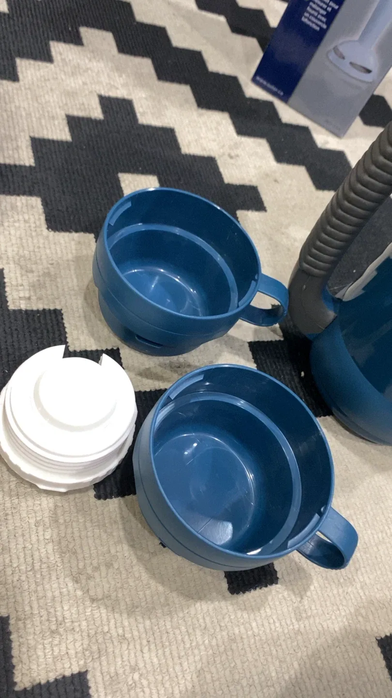 Toronto Maple Leafs Thermos with Cups image indicator(3)