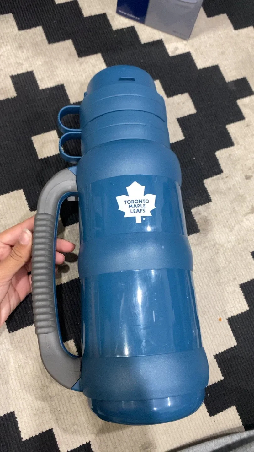 Toronto Maple Leafs Thermos with Cups thumbnail