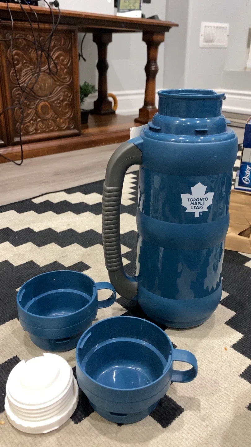 Toronto Maple Leafs Thermos with Cups image indicator(4)