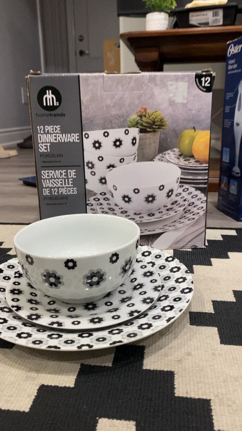 hometrends 12 Piece Dinnerware Set - Porcelain