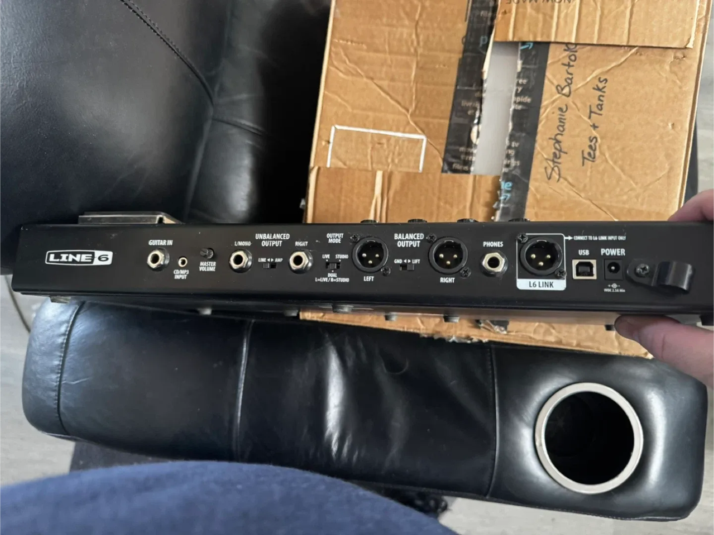 Line 6 POD HD300 Guitar Multi-Effects Pedal image indicator(2)