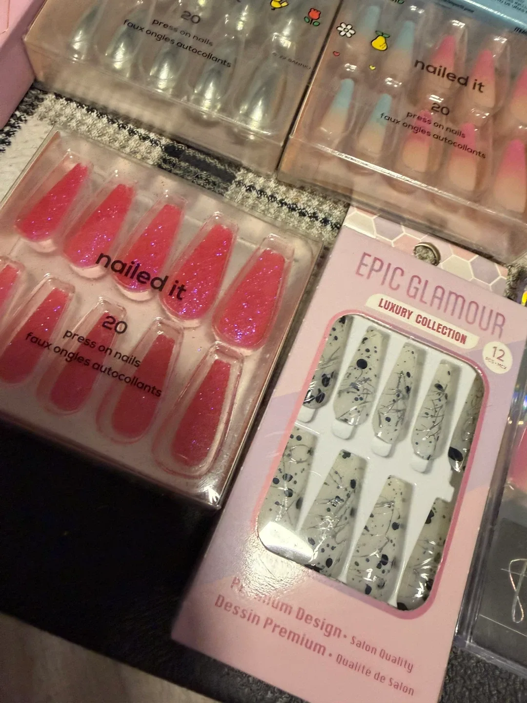 Press on nail kit bundle image indicator(8)