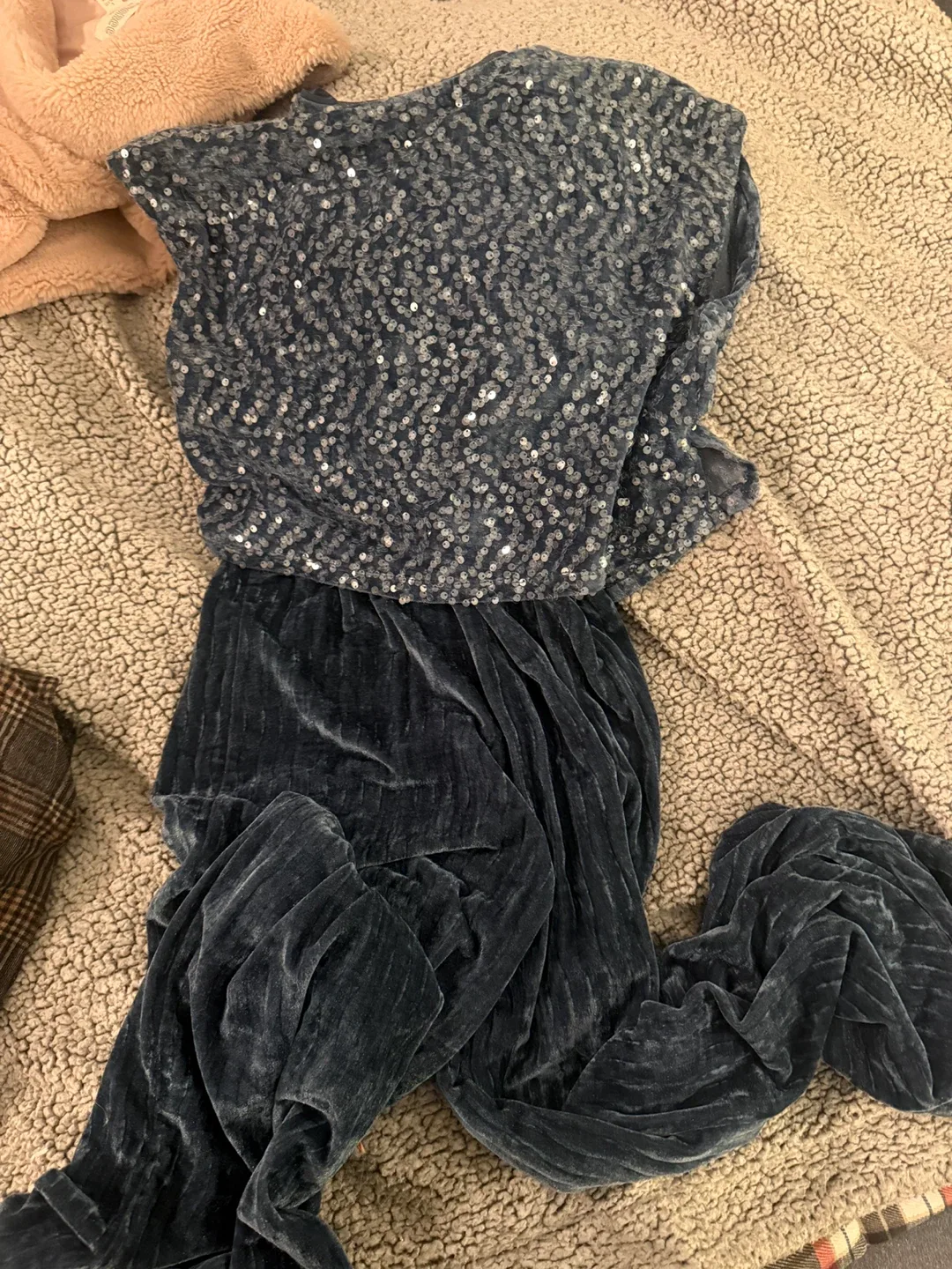 Zara young girl clothes (10-13 years) image indicator(2)