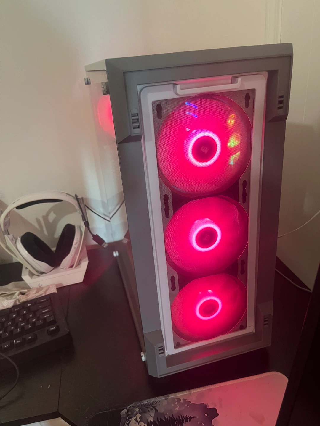 Custom White Gaming PC - photo 2