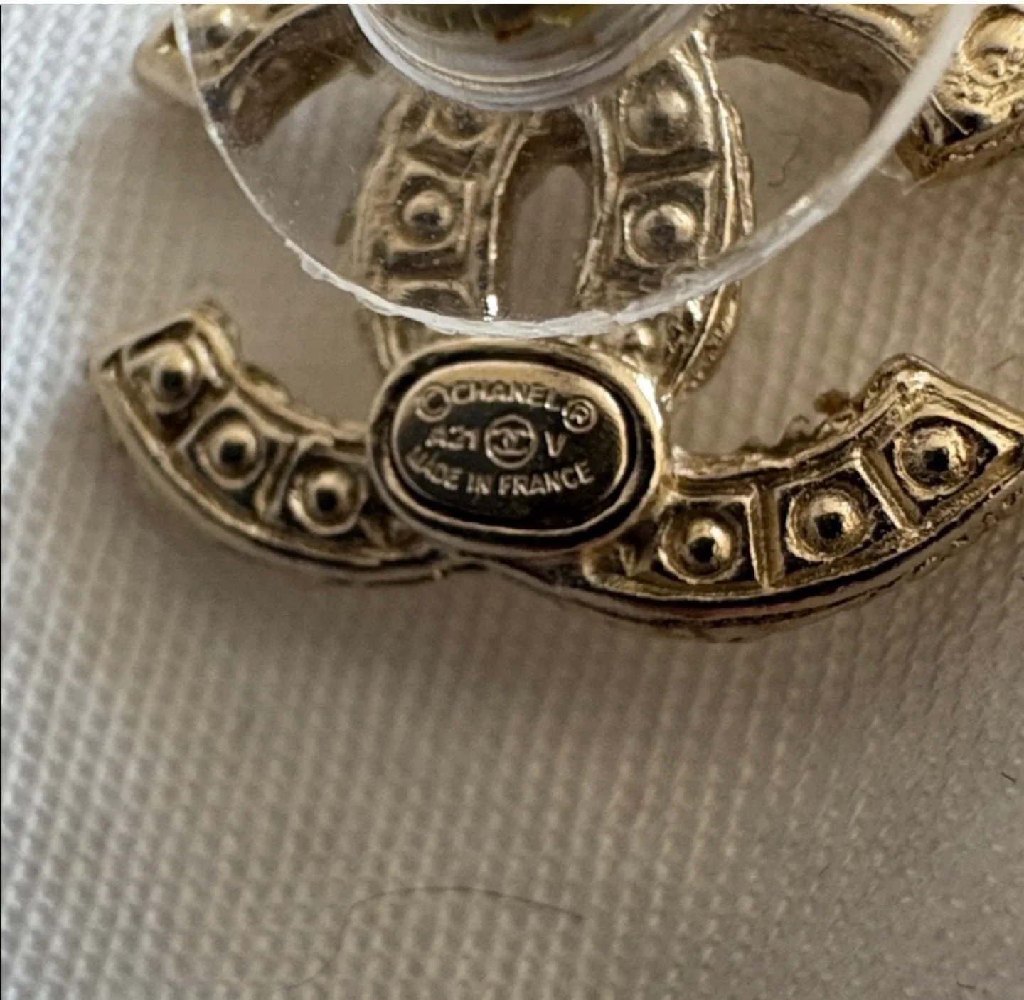 Chanel CC Earrings image indicator(5)