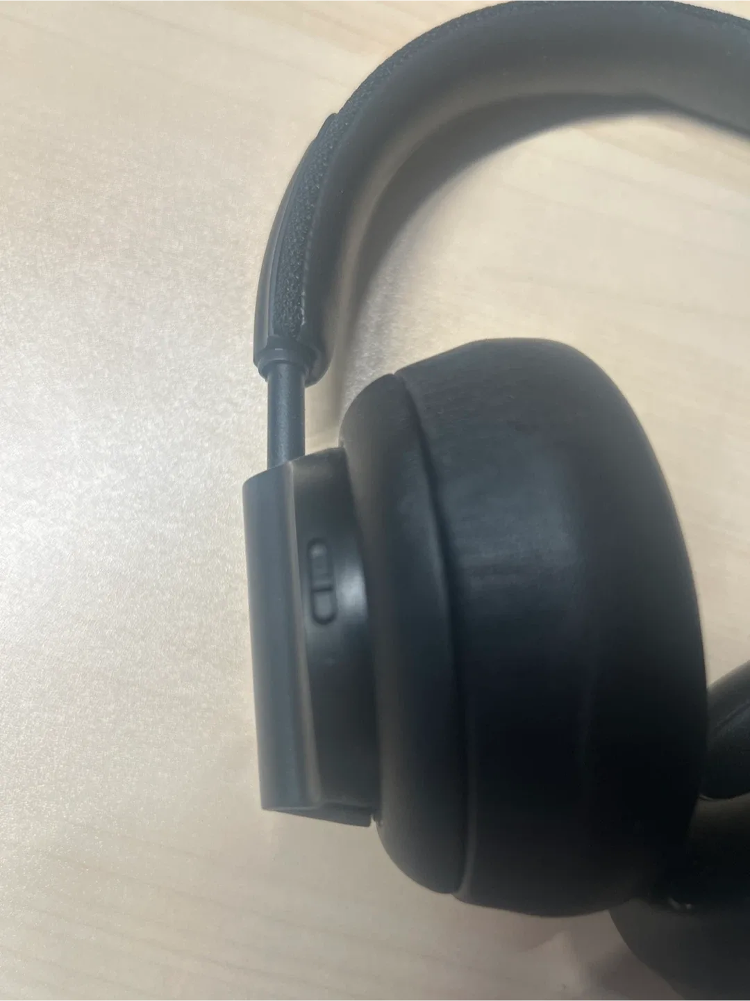 JLab JBuds Pro Black Headphones image indicator(4)