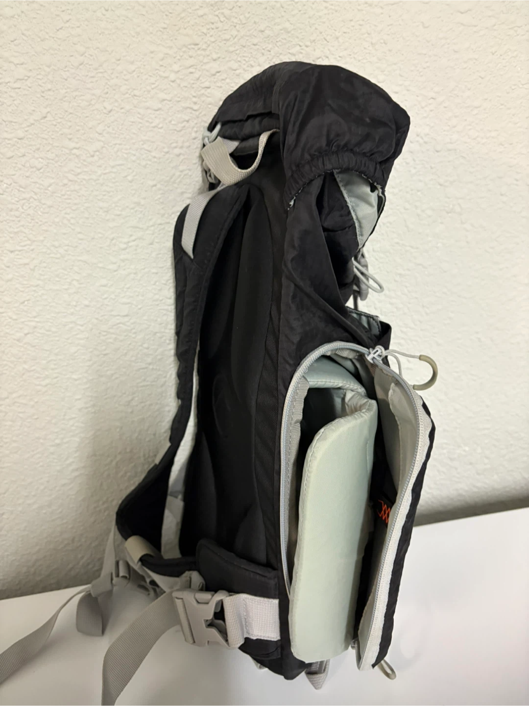 Lowepro Camera Backpack - photo 2