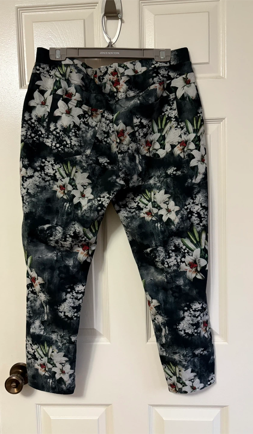 Joseph Ribkoff Jeggings - Sz L (17”W) - photo 3