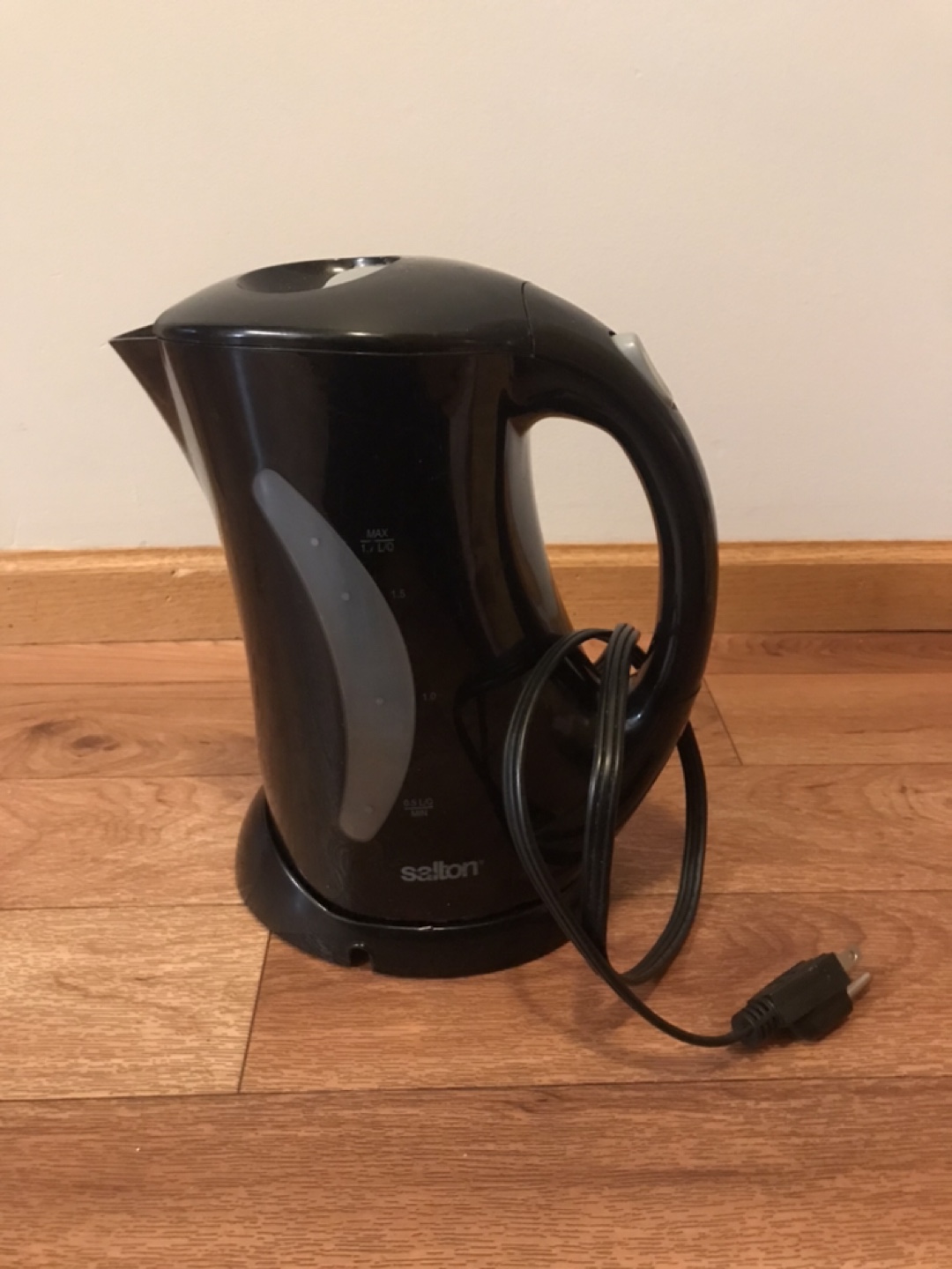 Salton Black Electric Kettle