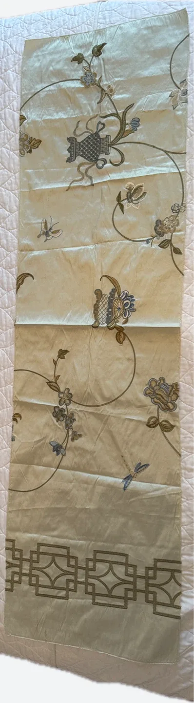 Floral Table Runner(New!) image indicator(2)