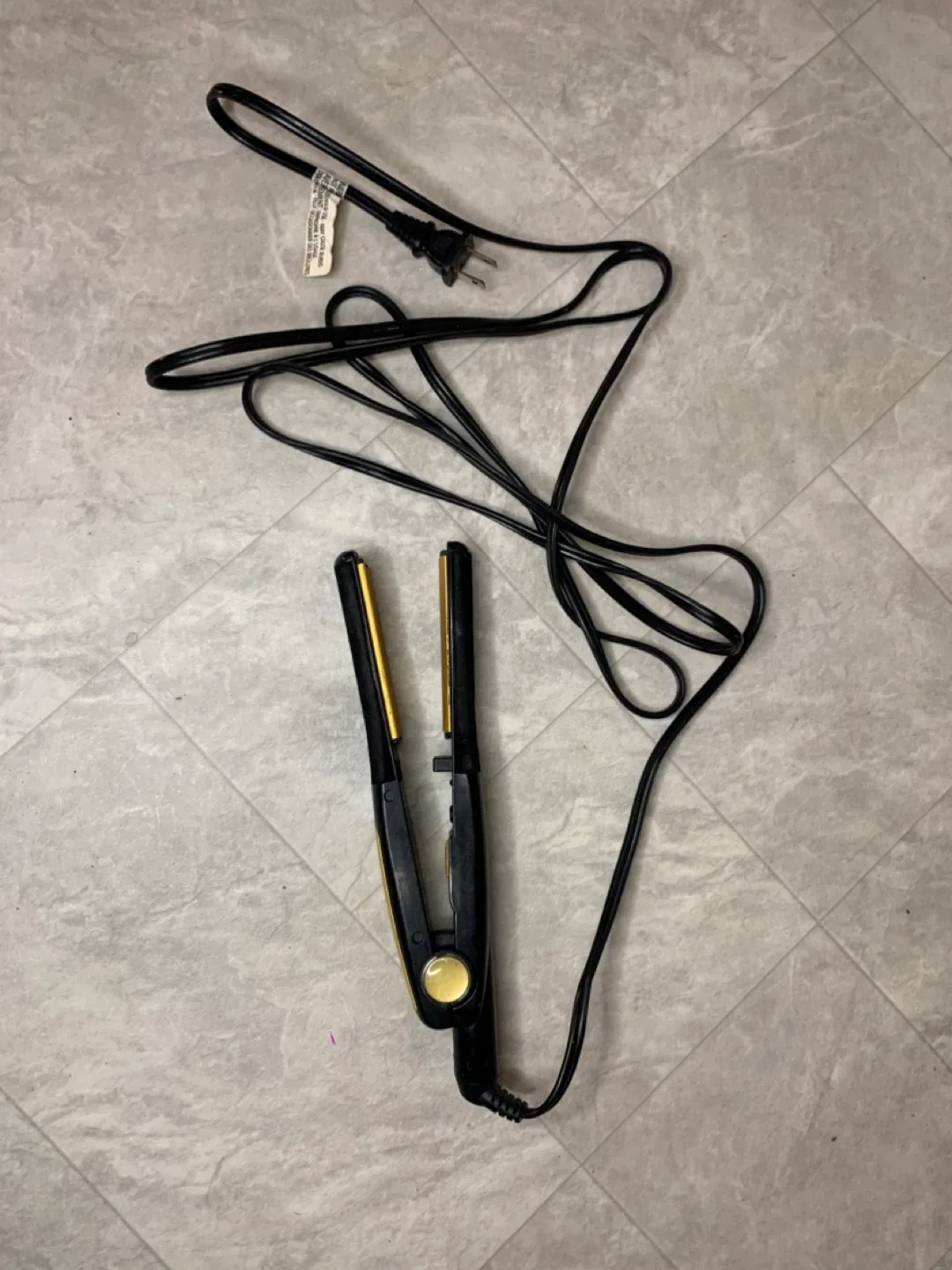 Ceramix Hair Straightener - womens hair care image indicator(5)