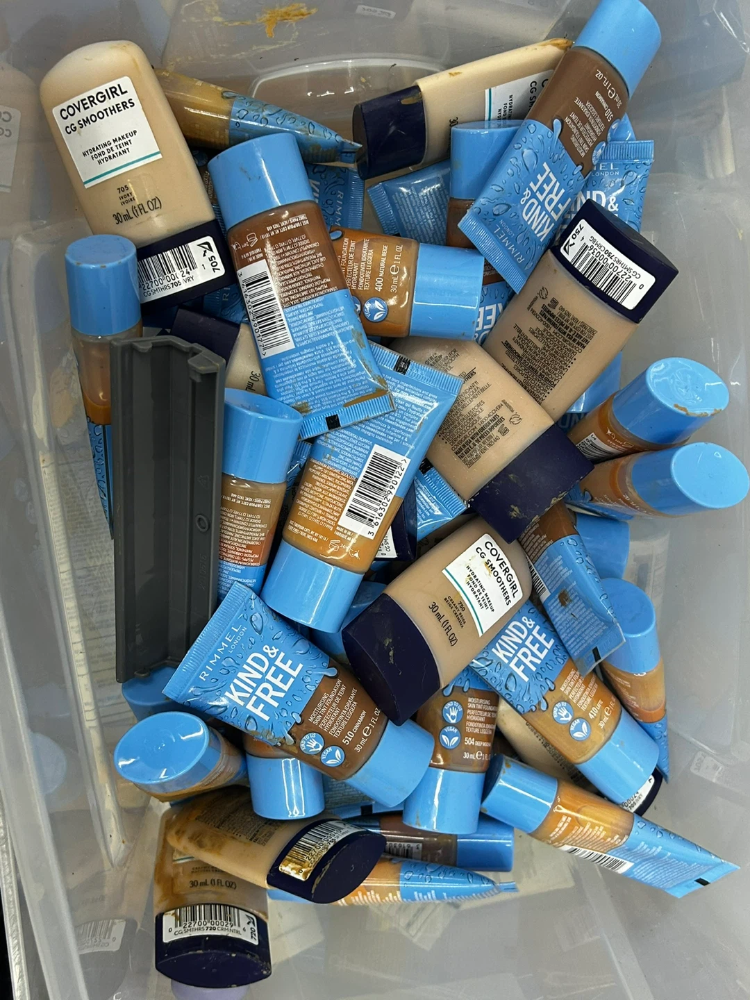 Flash sale!! 2$ Makeup!