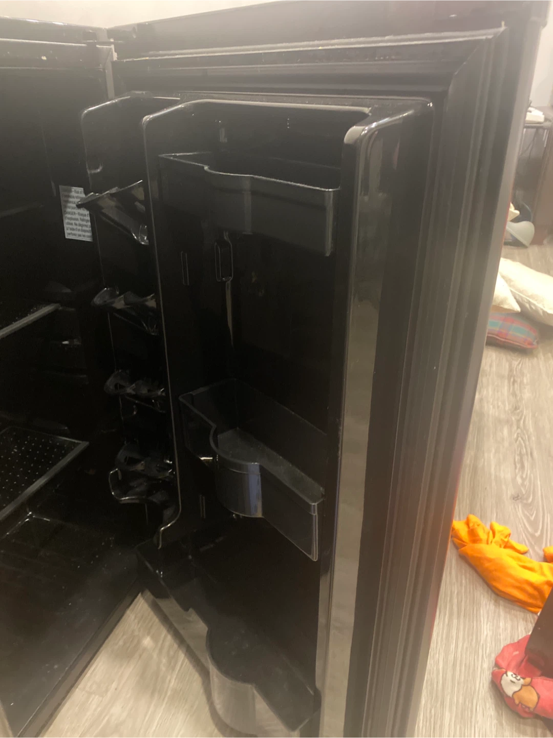 Danby Mini Fridge - Black - photo 3