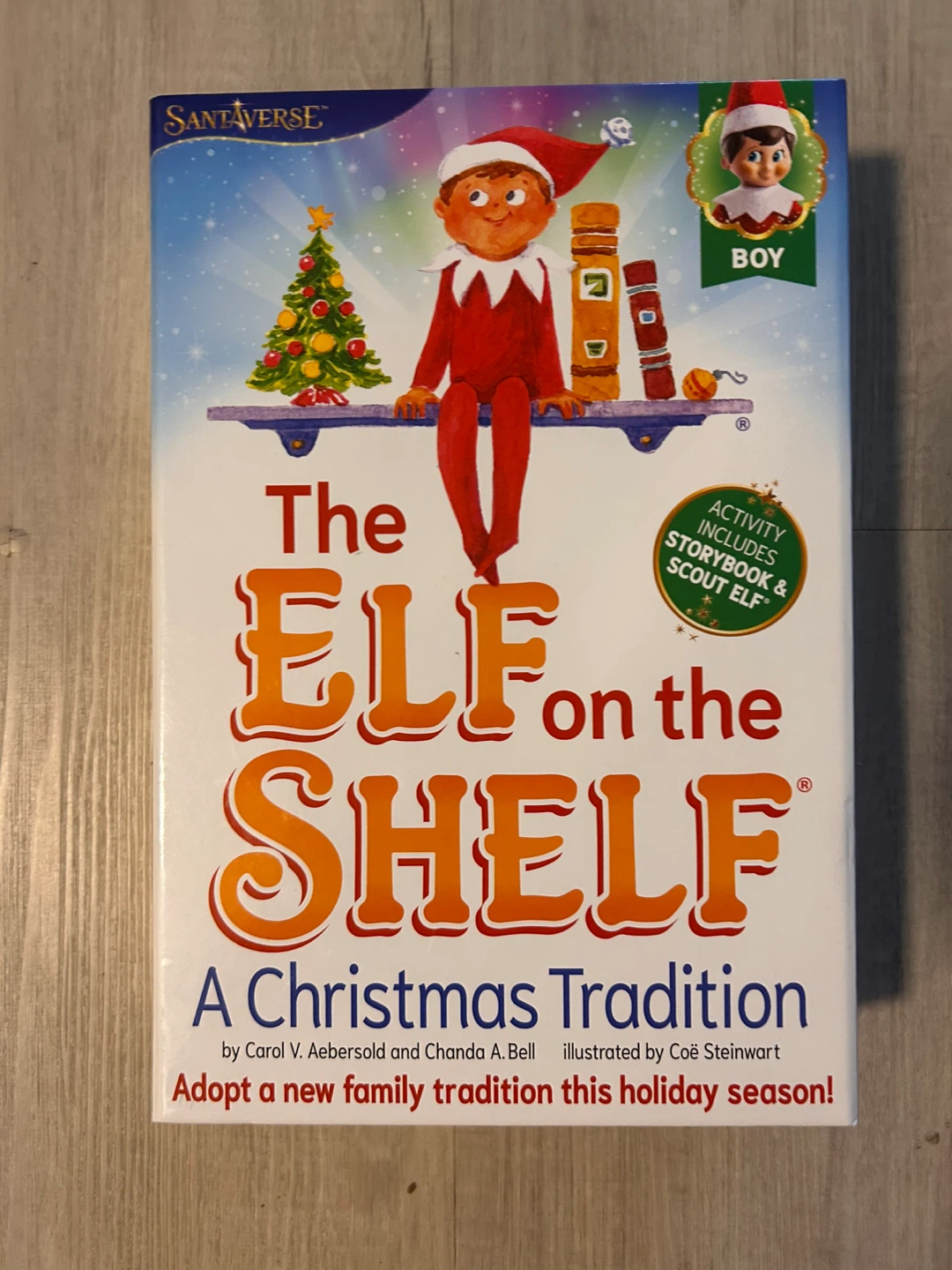 NEW The Elf on the Shelf Box Set – Boy Light with English Book - photo 2