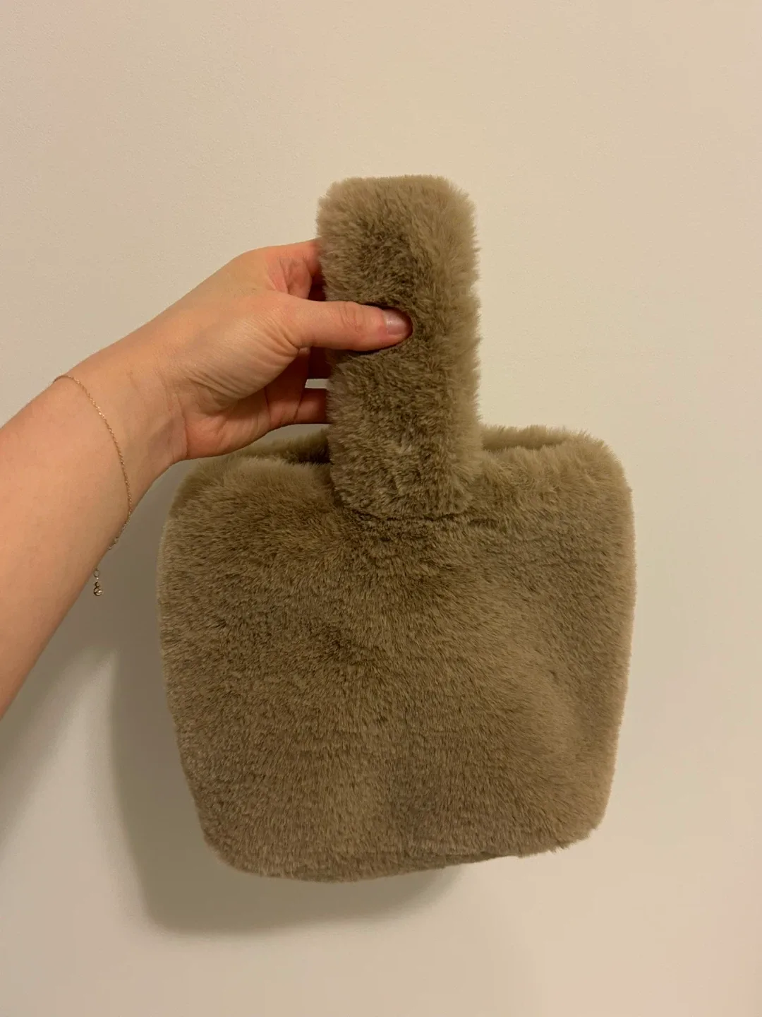 Aritzia Auxiliary Faux Fur Mini Tote Bag image indicator(3)