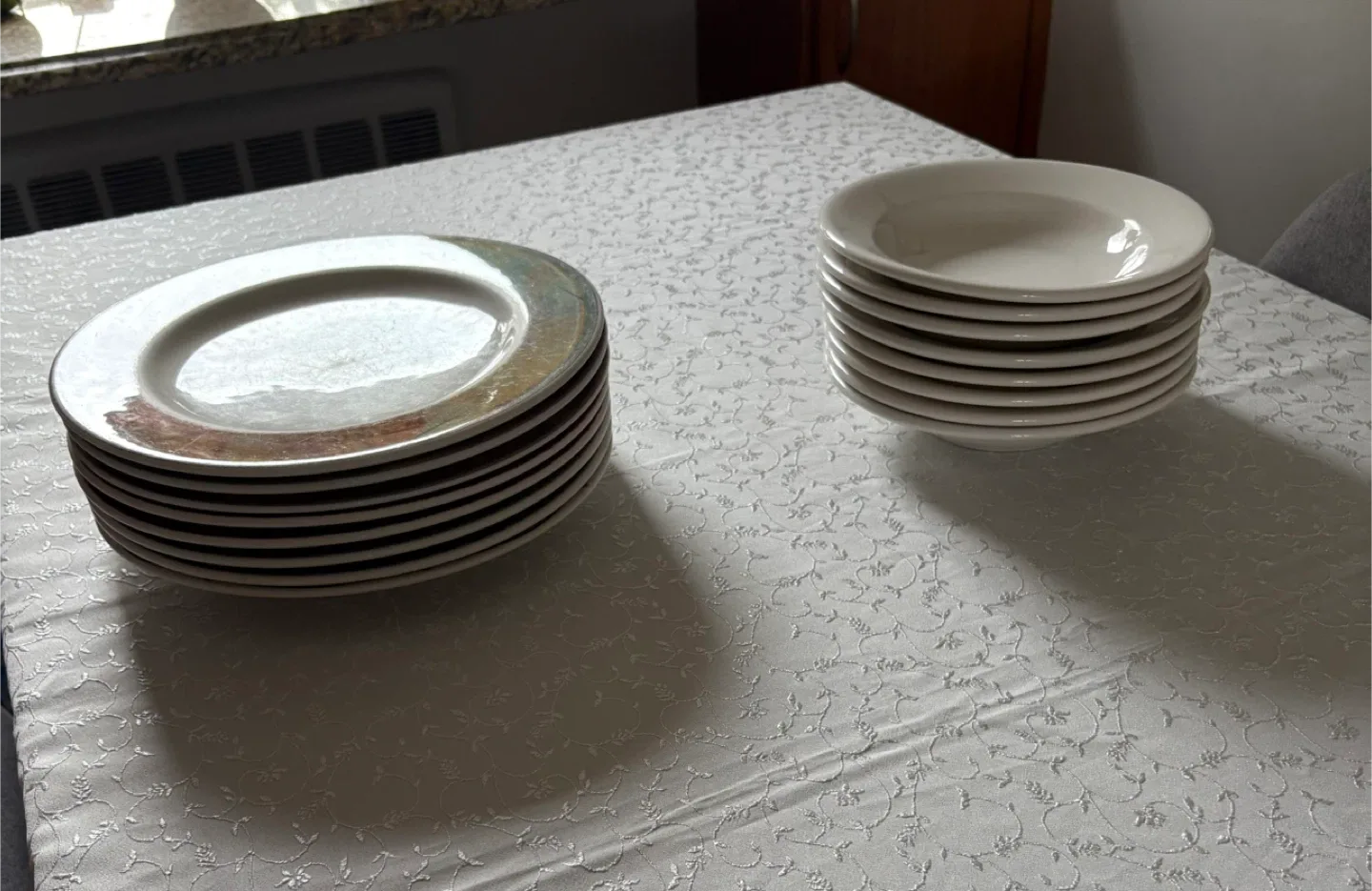 8 person Serve Dinnerware Set. Set of Soup Bowls and Plates image indicator(6)