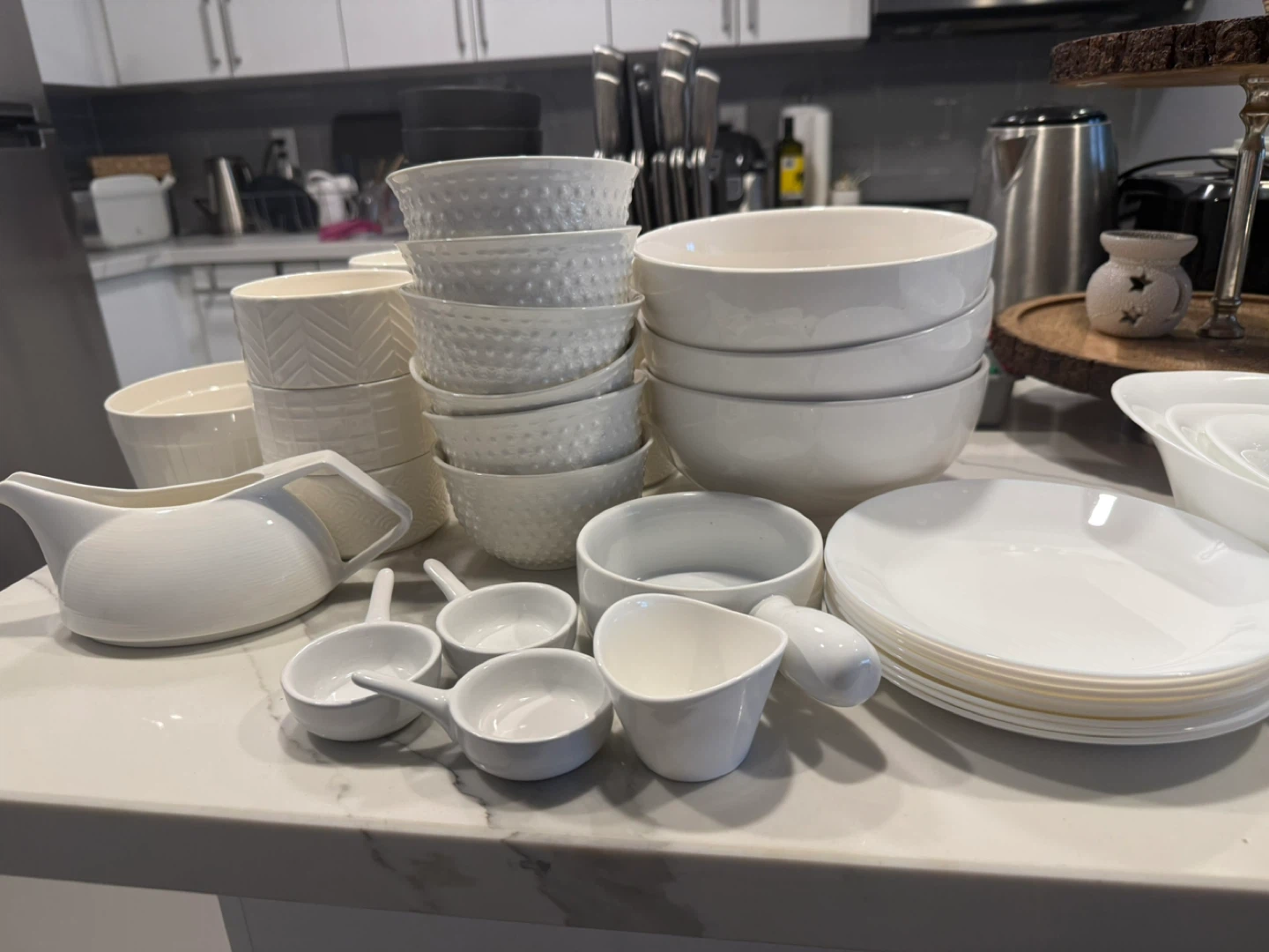 White Ceramic Dinnerware Set - photo 3