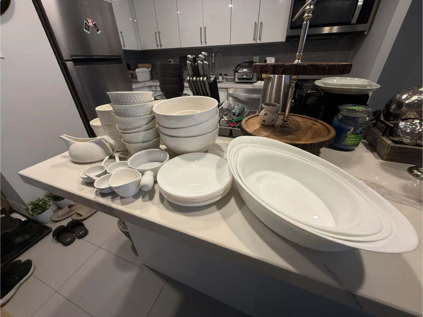 White Ceramic Dinnerware Set