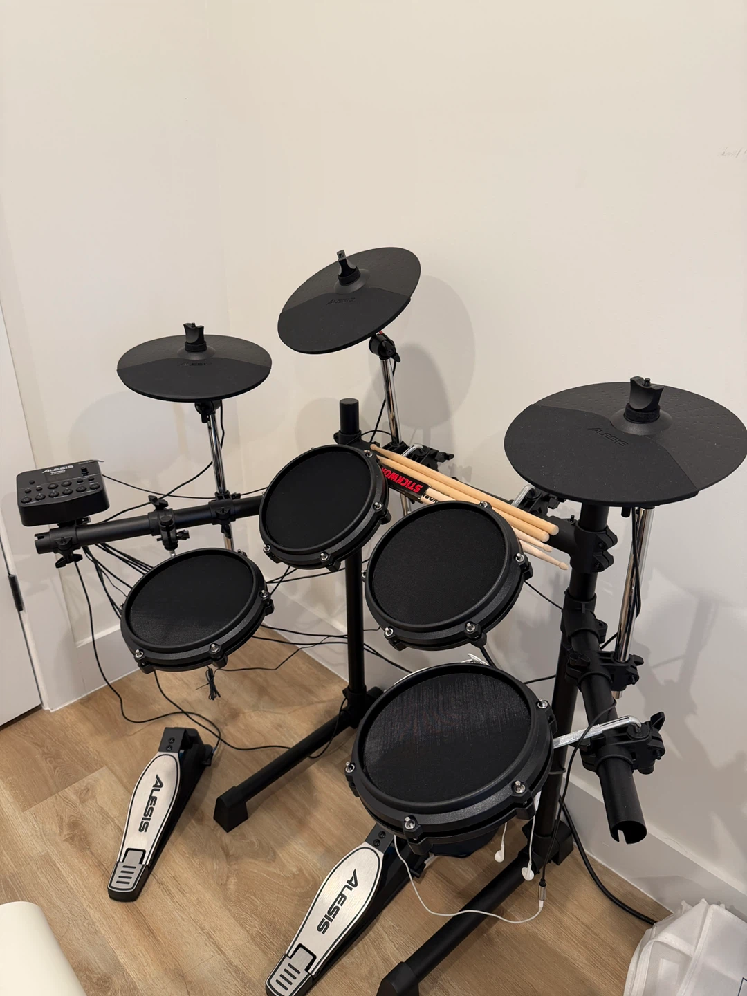 🥁 Alesis Turbo Mesh Kit – Electronic Drum Set (with Box)