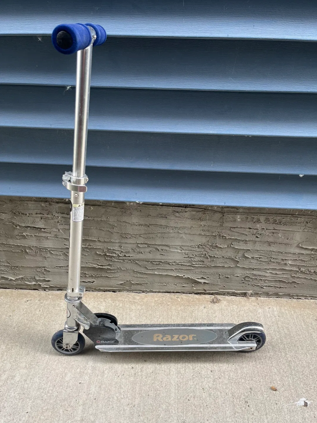 Razor Scooter - Blue Handle Grips image indicator(2)