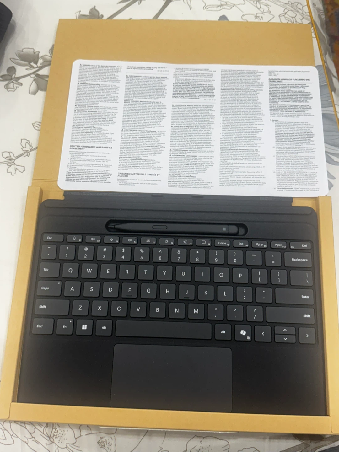 Brand New Microsoft Surface Pro Flex Keyboard with Slim Pen
