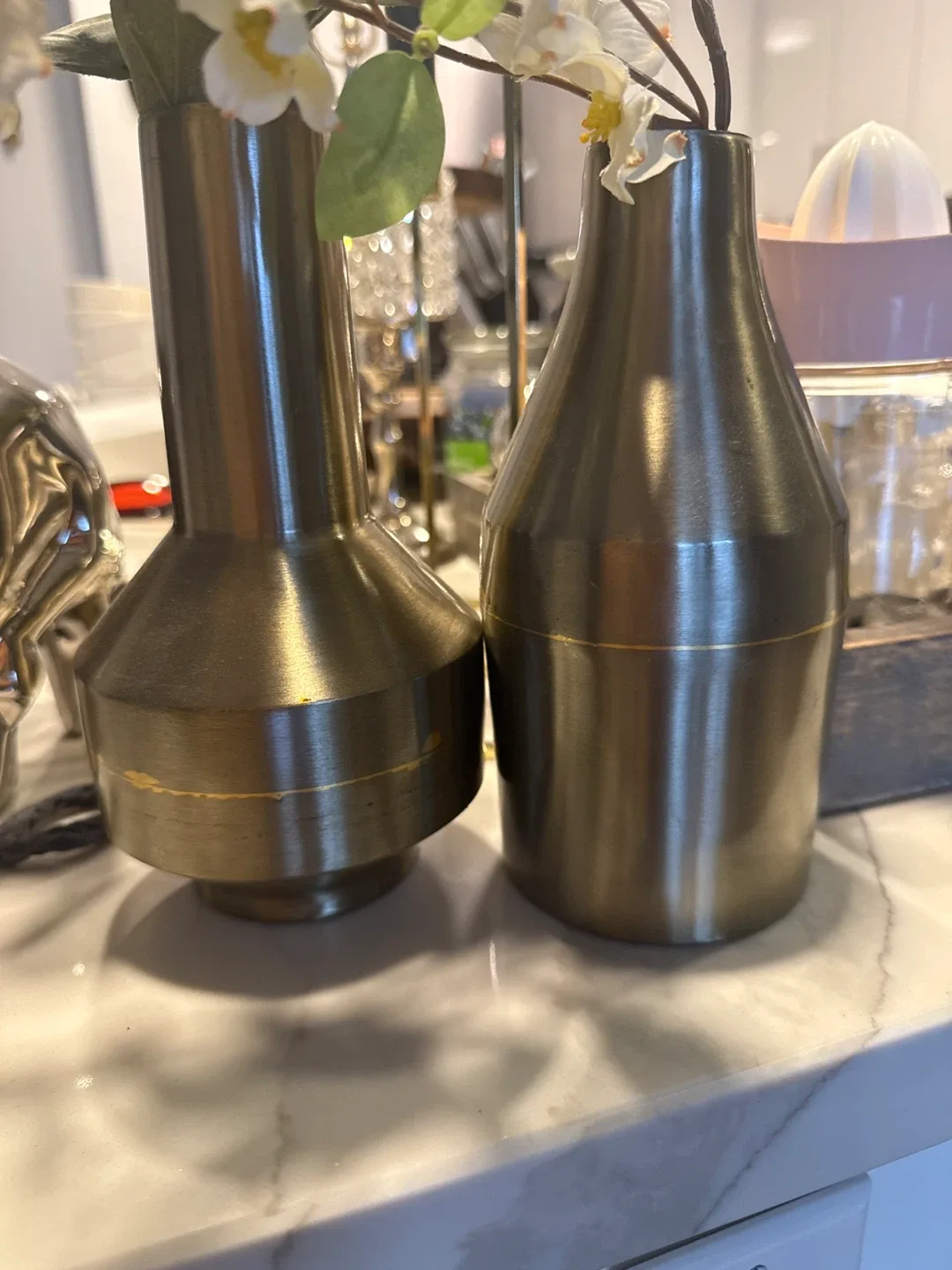 Set of 2 Gold Metal Vases thumbnail