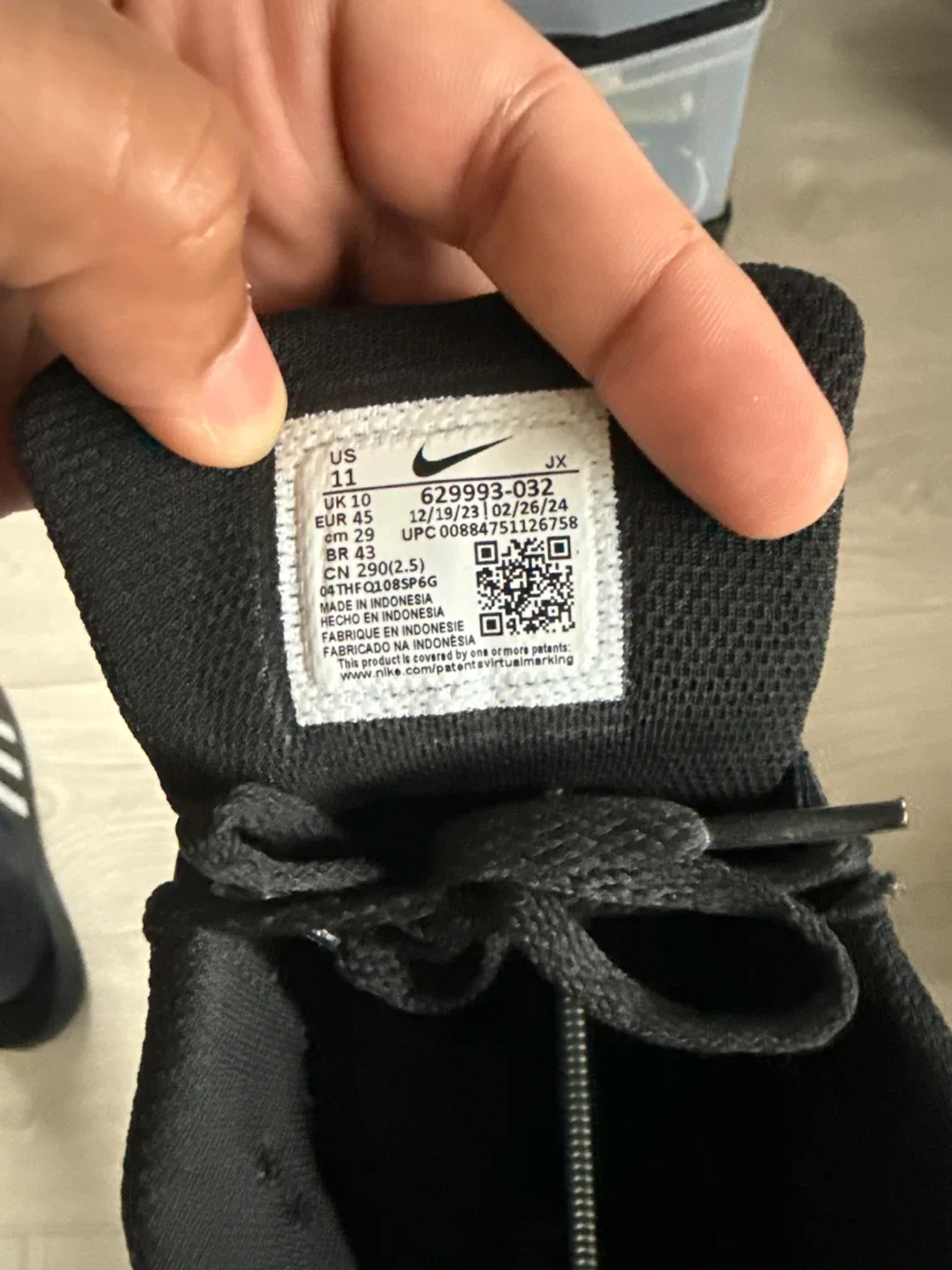 Nike Air Corelate Black/White, US Size 11 image indicator(4)