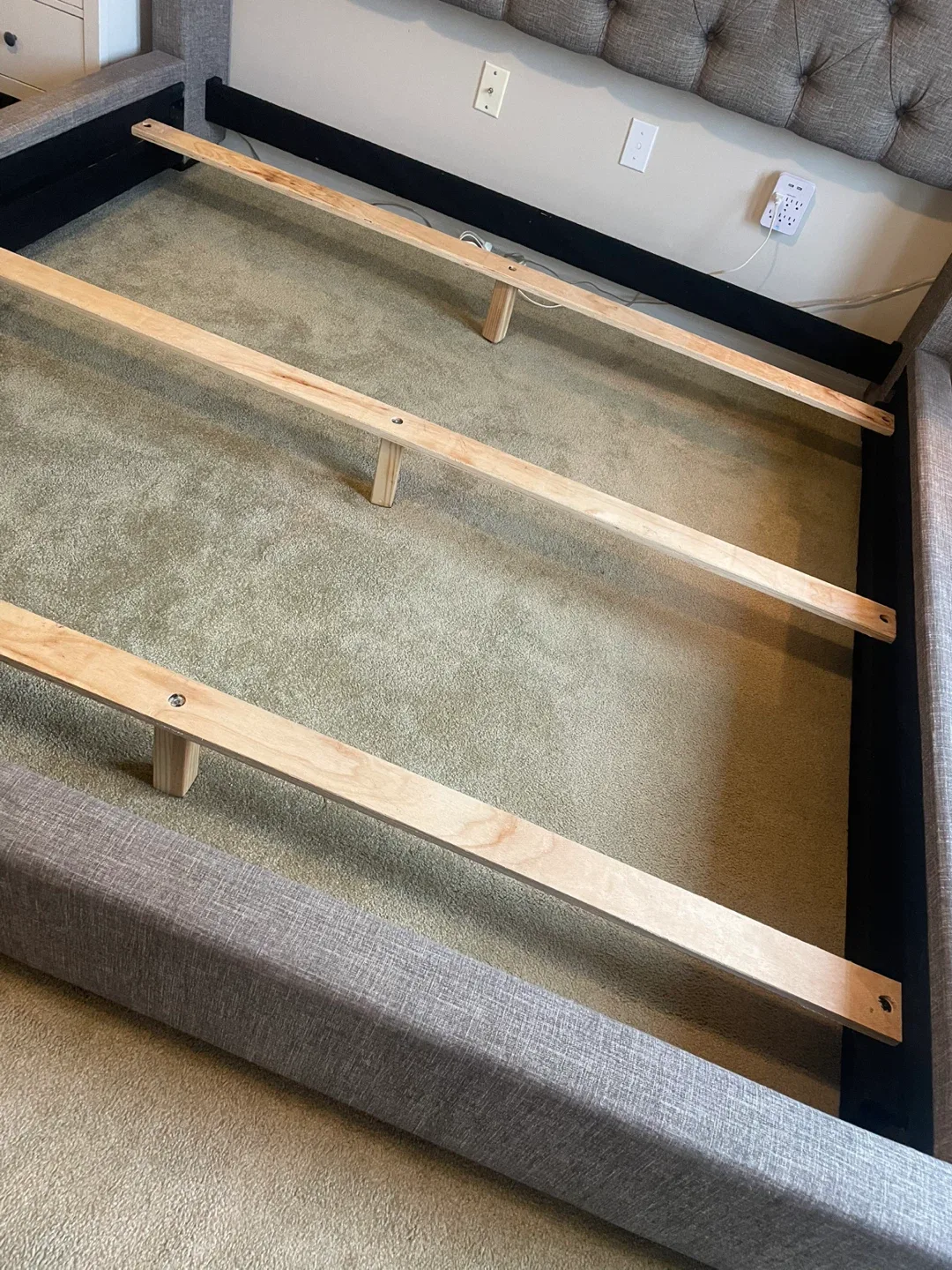 King-Size Upholstered Wingback Bed image indicator(7)