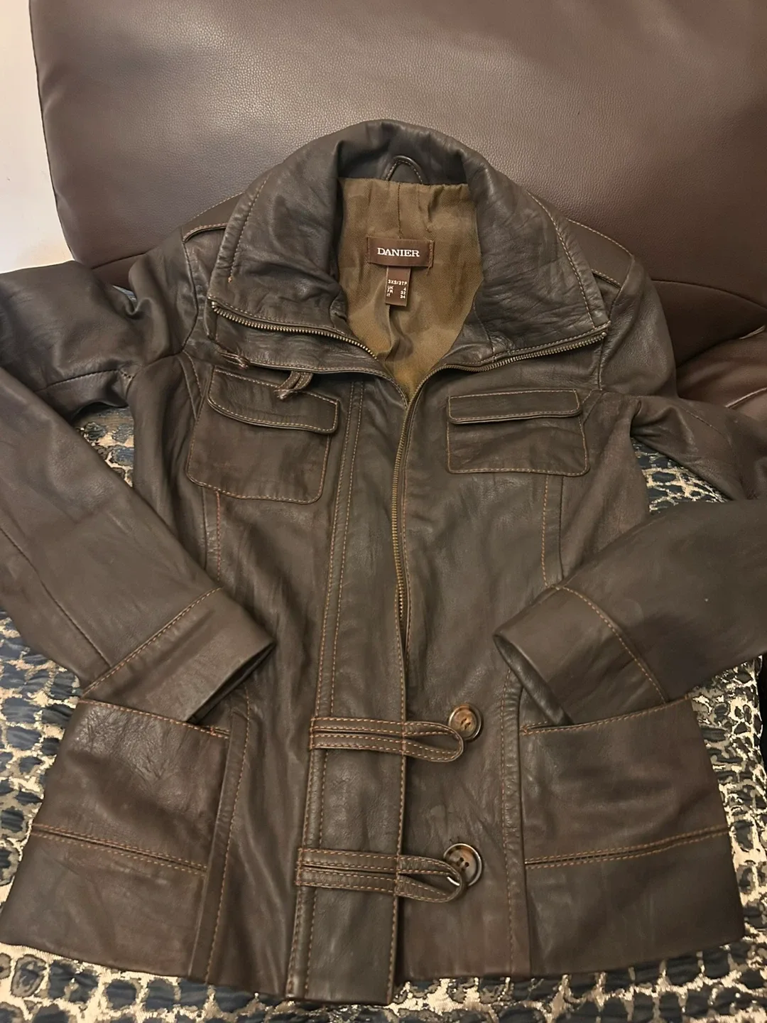 Danier Leather Jacket Size XXXS image indicator(5)