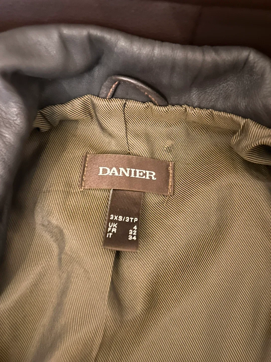 Danier Leather Jacket Size XXXS image indicator(6)