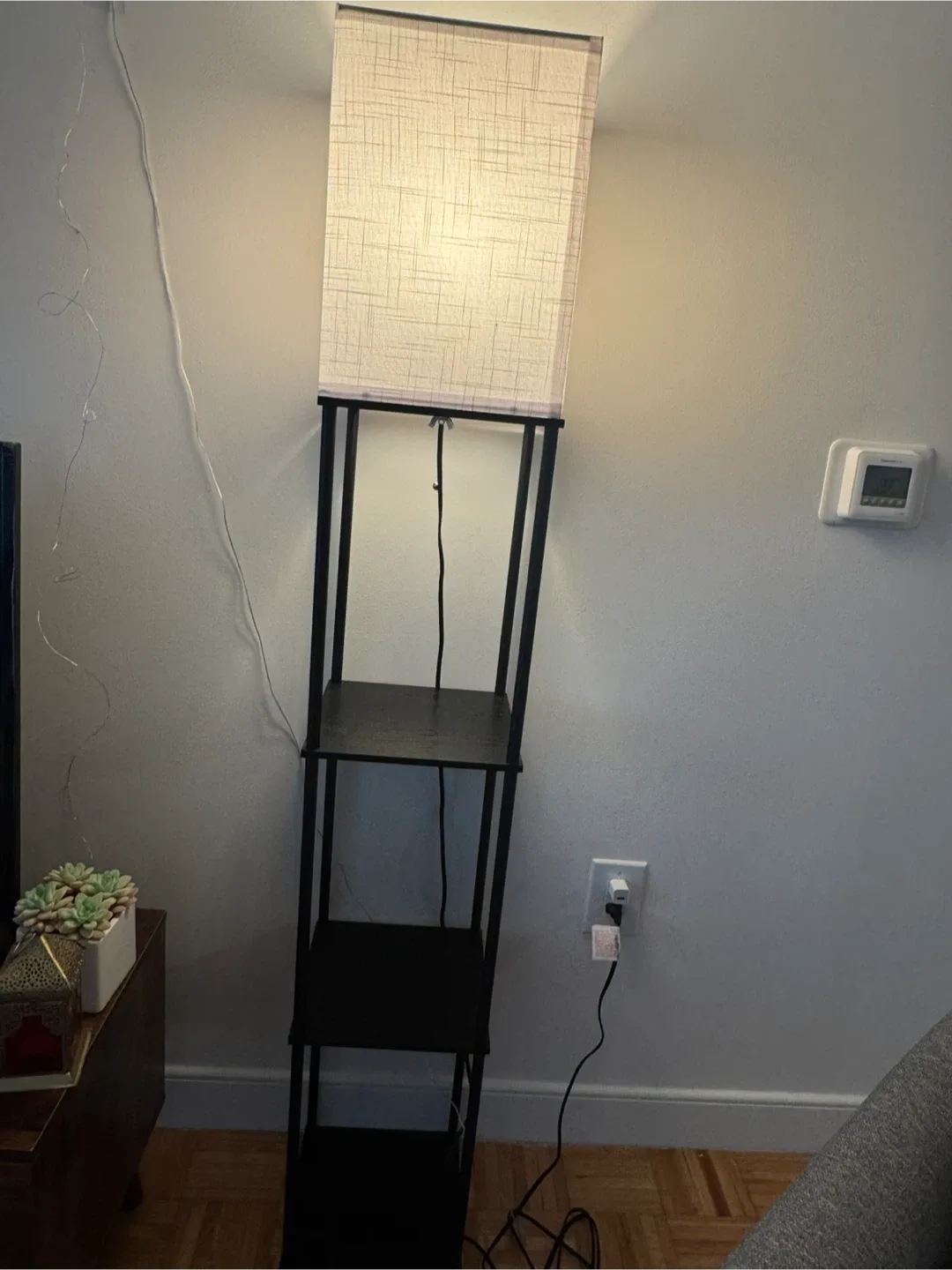 Floor Lamp with Shelves + Bulb image indicator(4)