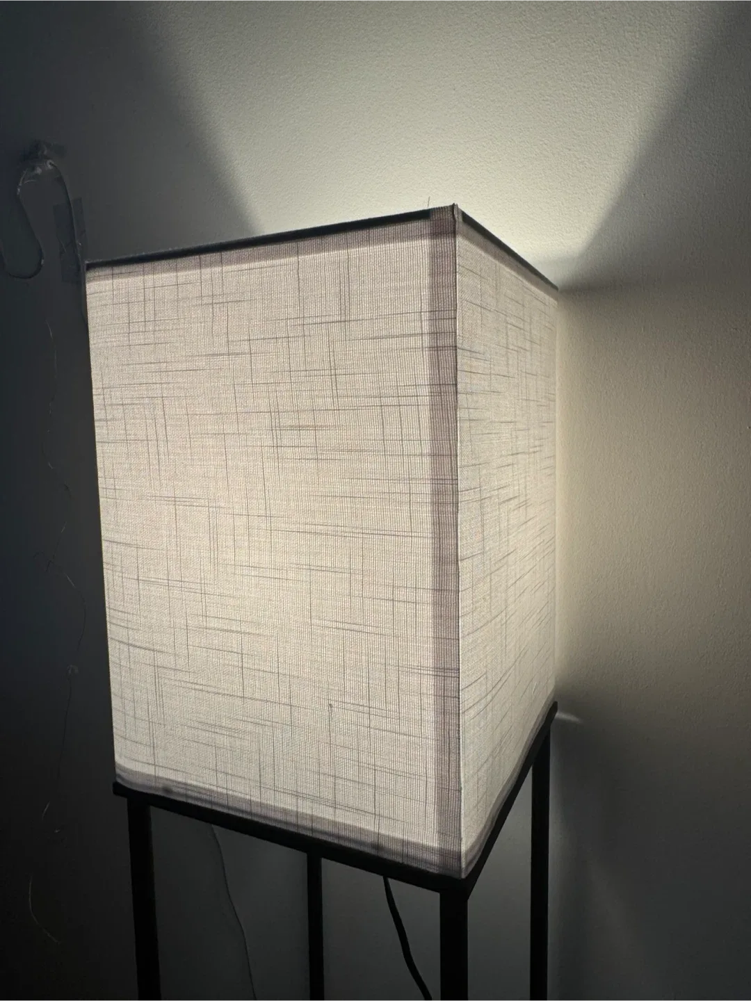 Floor Lamp with Shelves + Bulb image indicator(3)