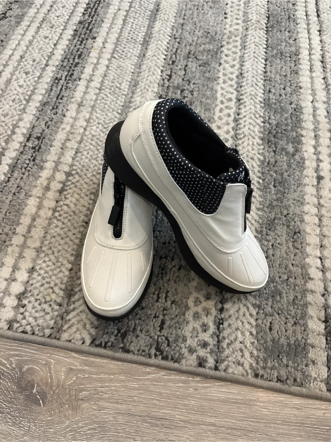 Cougar White Waterproof Shoes image indicator(6)