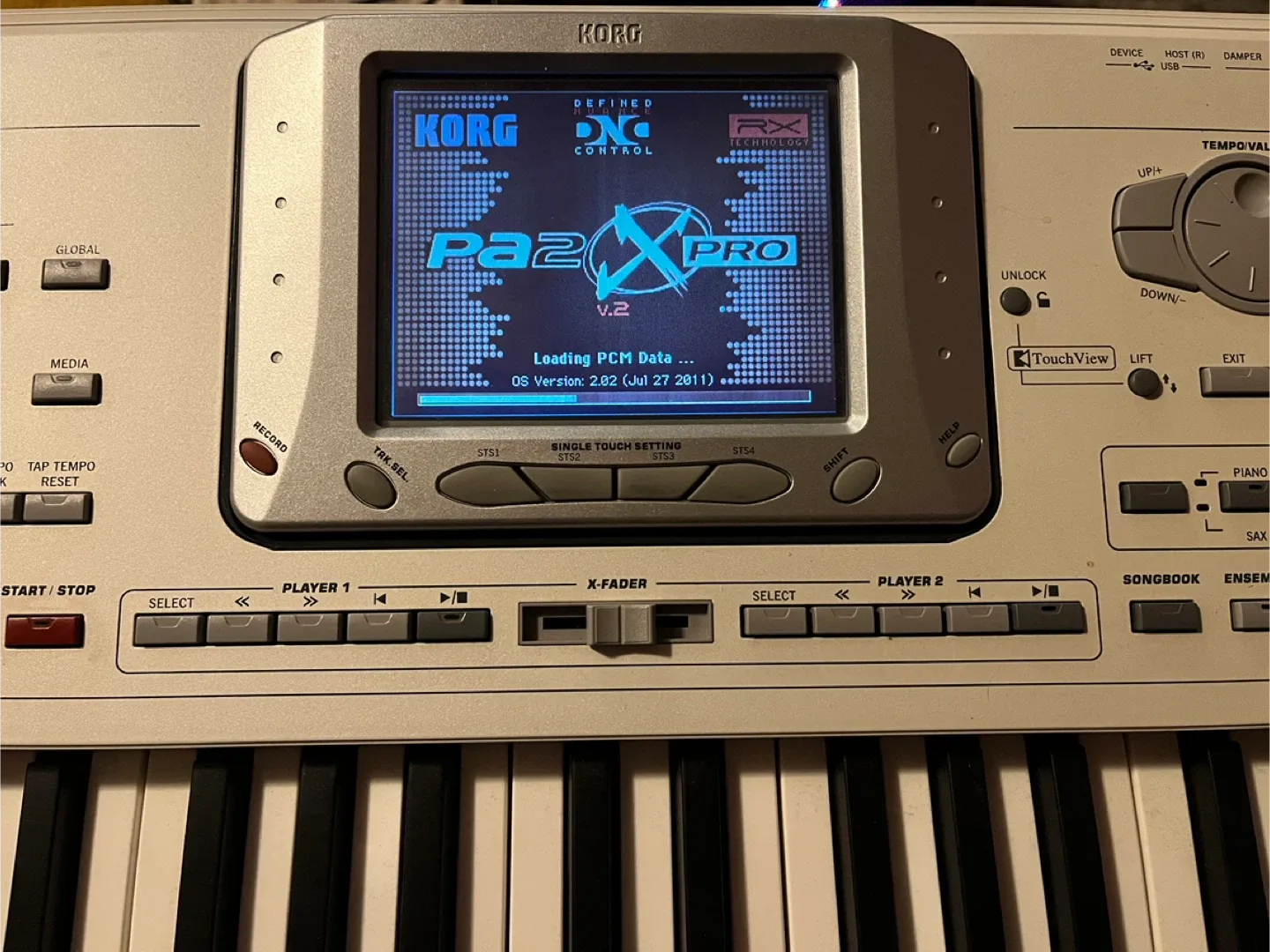 Korg Pa2X Pro Keyboard 76 Keys Synthesizer & Balkan Set image indicator(2)