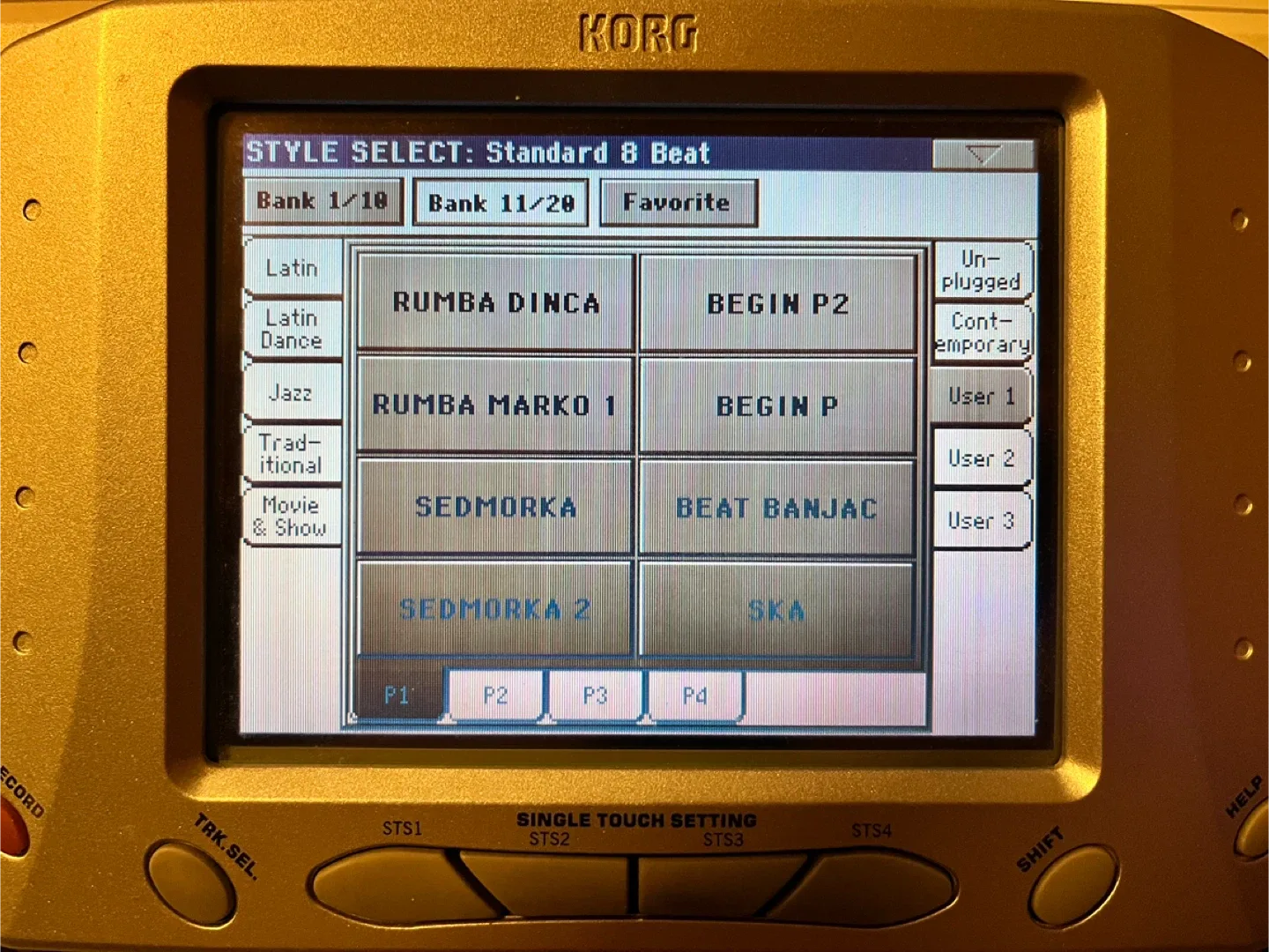 Korg Pa2X Pro Keyboard 76 Keys Synthesizer & Balkan Set image indicator(5)