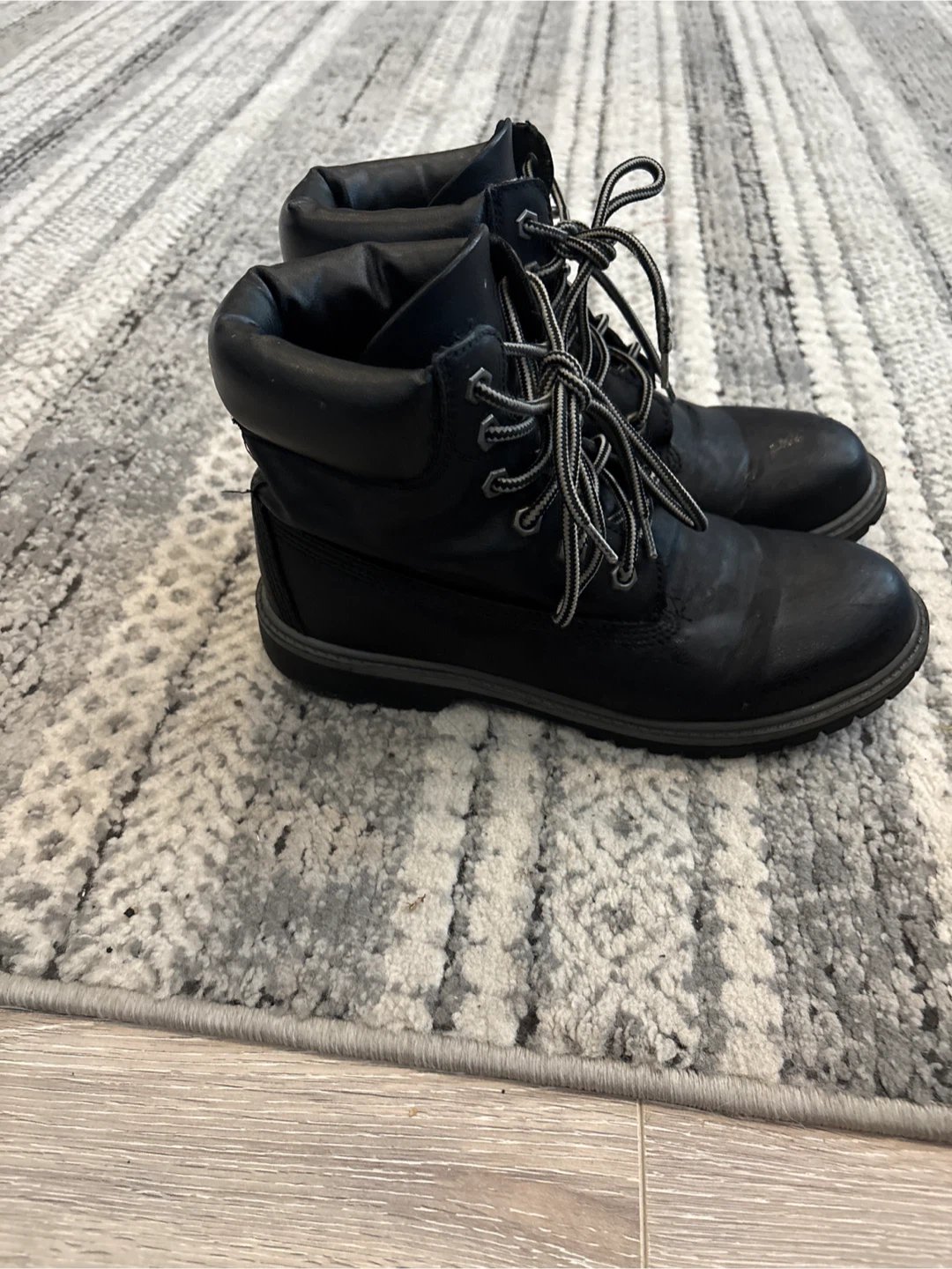 Black Ankle Boots - photo 3